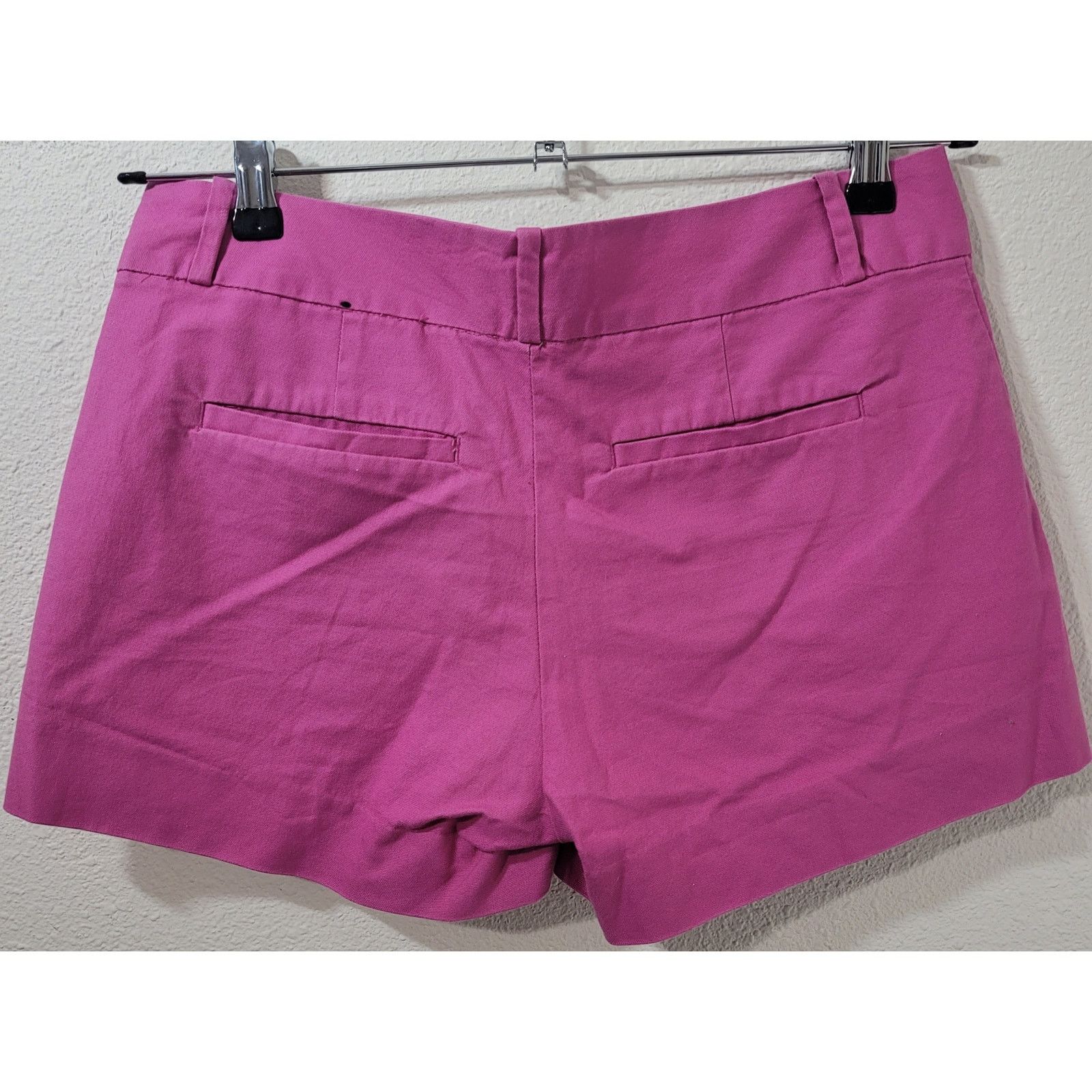 Banana Republic Banana Republic Fuchsia Purple Pink Flat Front Chino Short 6 Size 28" / US 6 / IT 42 - 2 Thumbnail