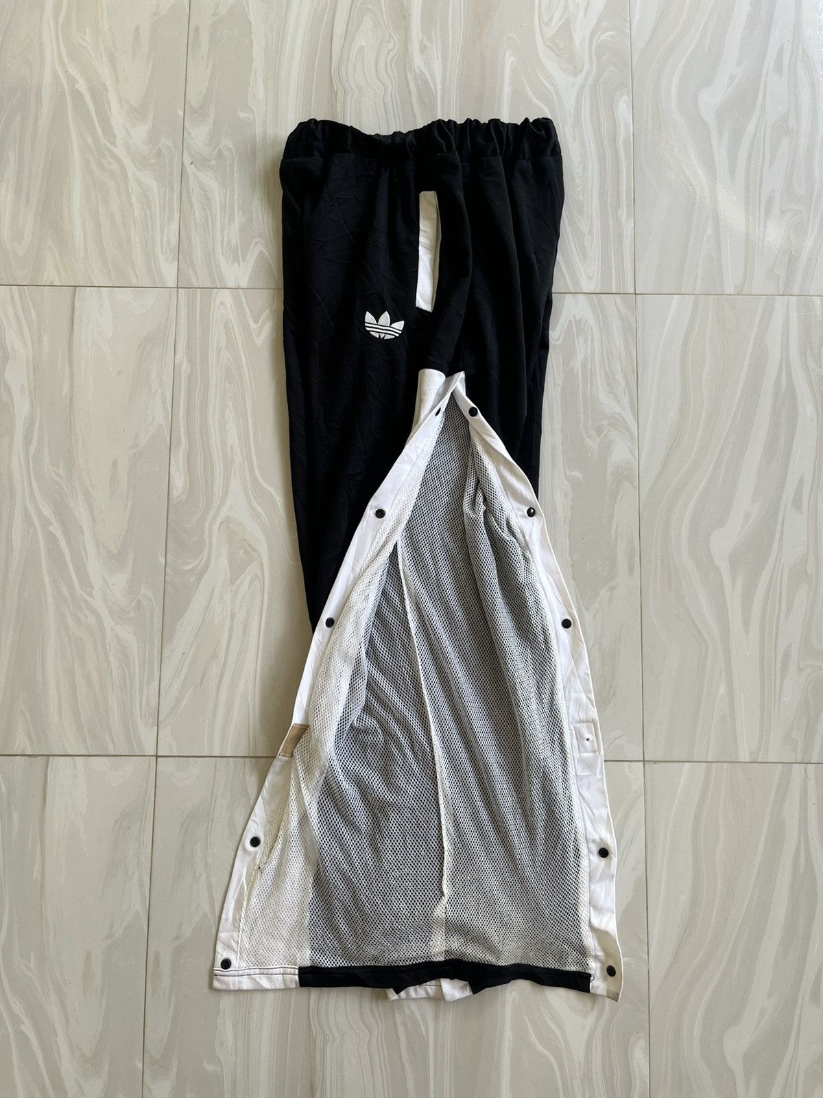 Adidas × Vintage Vintage Adidas Track pants snap button Size US 30 / EU 46 - 4 Thumbnail