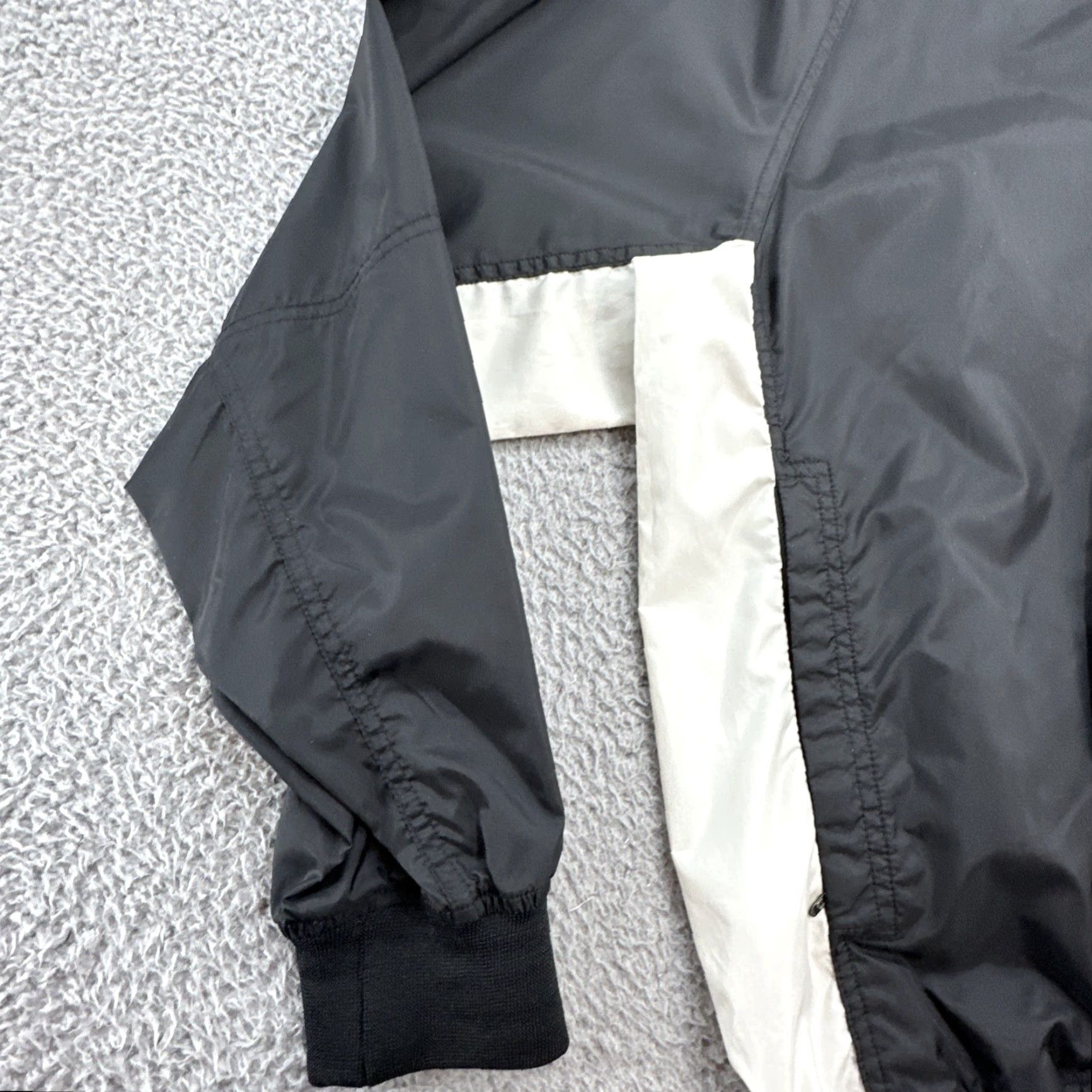 Nike Vtg 90s Nike Center Check Pullover Windbreaker Jacket Size L Black Yellow Swoosh Size US L / EU 52-54 / 3 - 2 Thumbnail