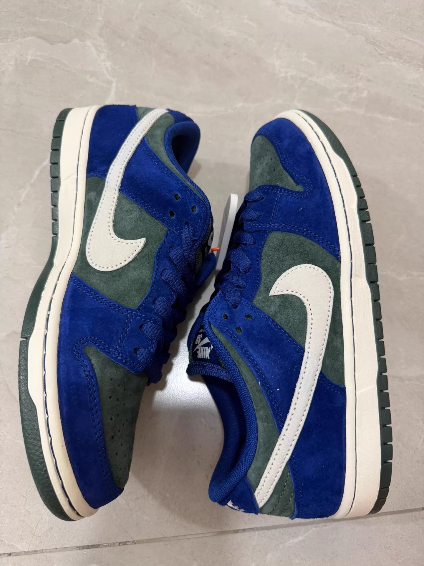 Nike Nike Dunk SB Deep Royal Blue Men's 41 HF3704-400 Size US 8 / EU 41 - 7 Thumbnail