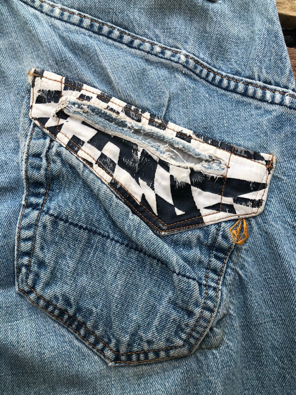 Volcom Vintage Volcom Denim Jeans Distressed Size US 34 / EU 50 - 6 Thumbnail