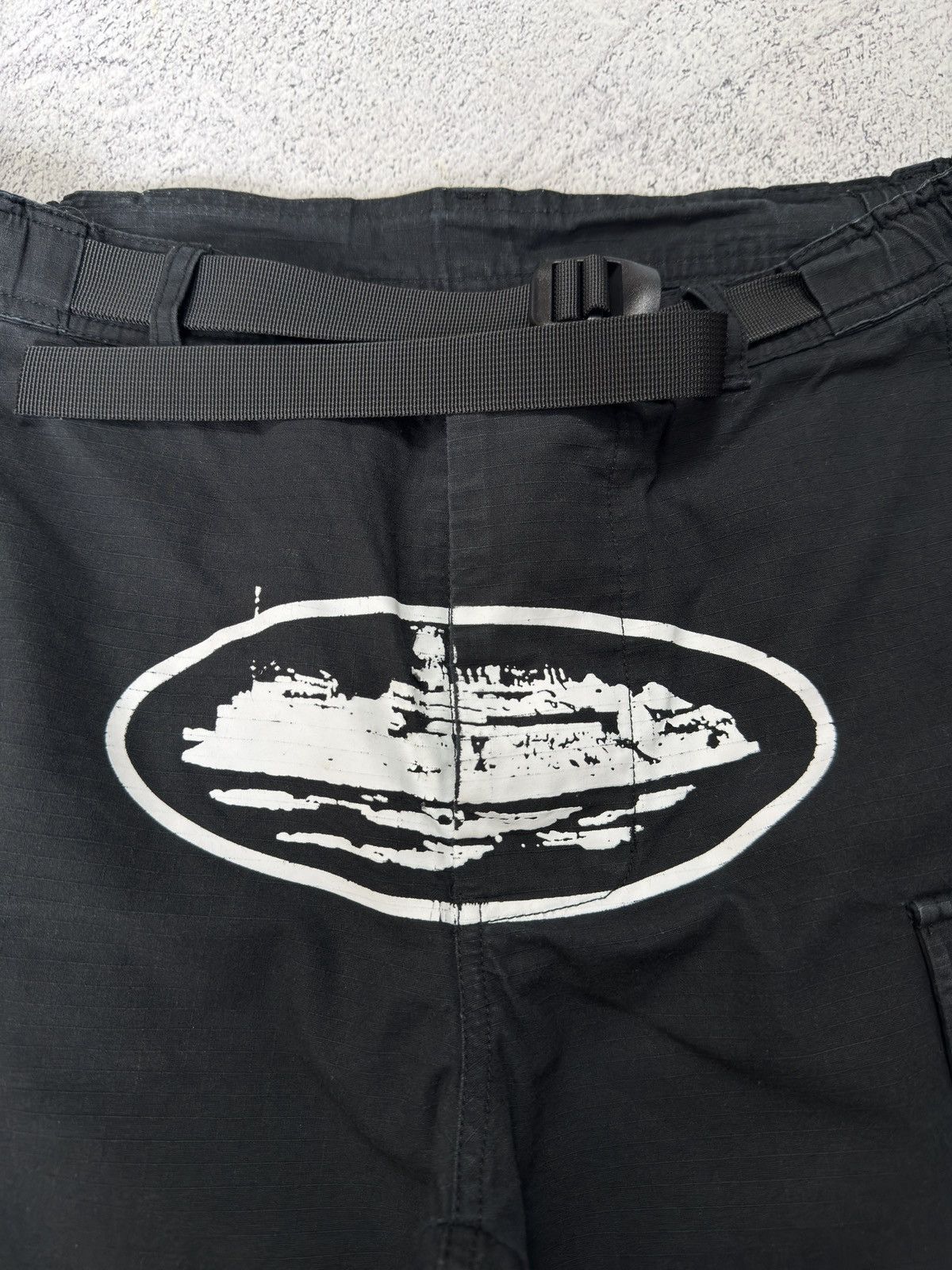 Corteiz CORTEIZ GUERILLAZ BLACK CARGO PANTS Size US 34 / EU 50 - 6 Thumbnail