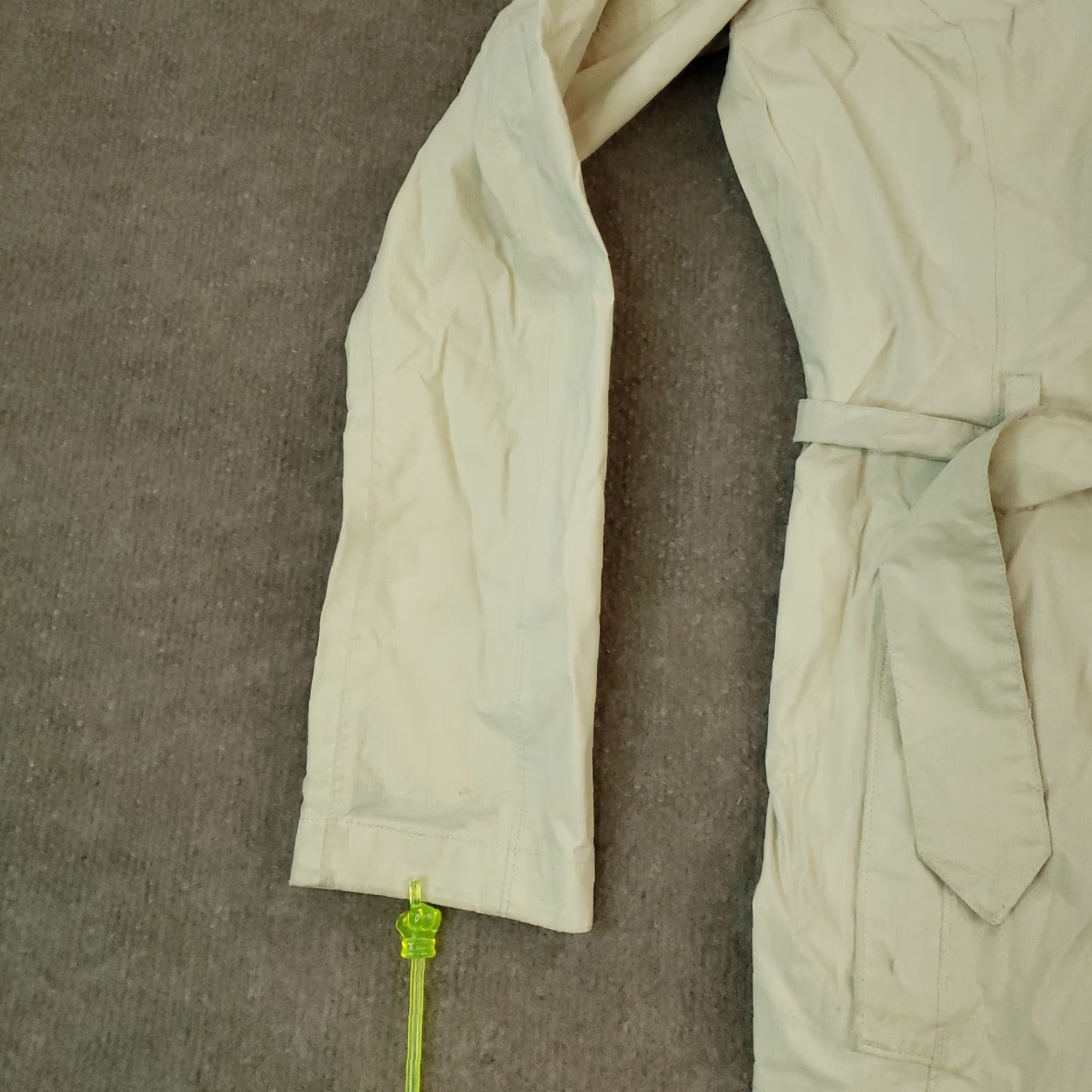 The North Face The North Face Rain Jacket Womens Medium Beige Full Zip Hooded HyVent 2.5L Z Size M / US 6-8 / IT 42-44 - 6 Thumbnail