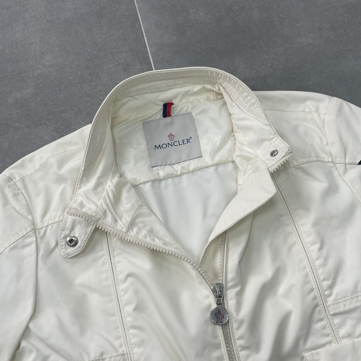 Moncler Authentic Moncler Women Jacket Size 3 (M) Size M / US 6-8 / IT 42-44 - 11 Thumbnail