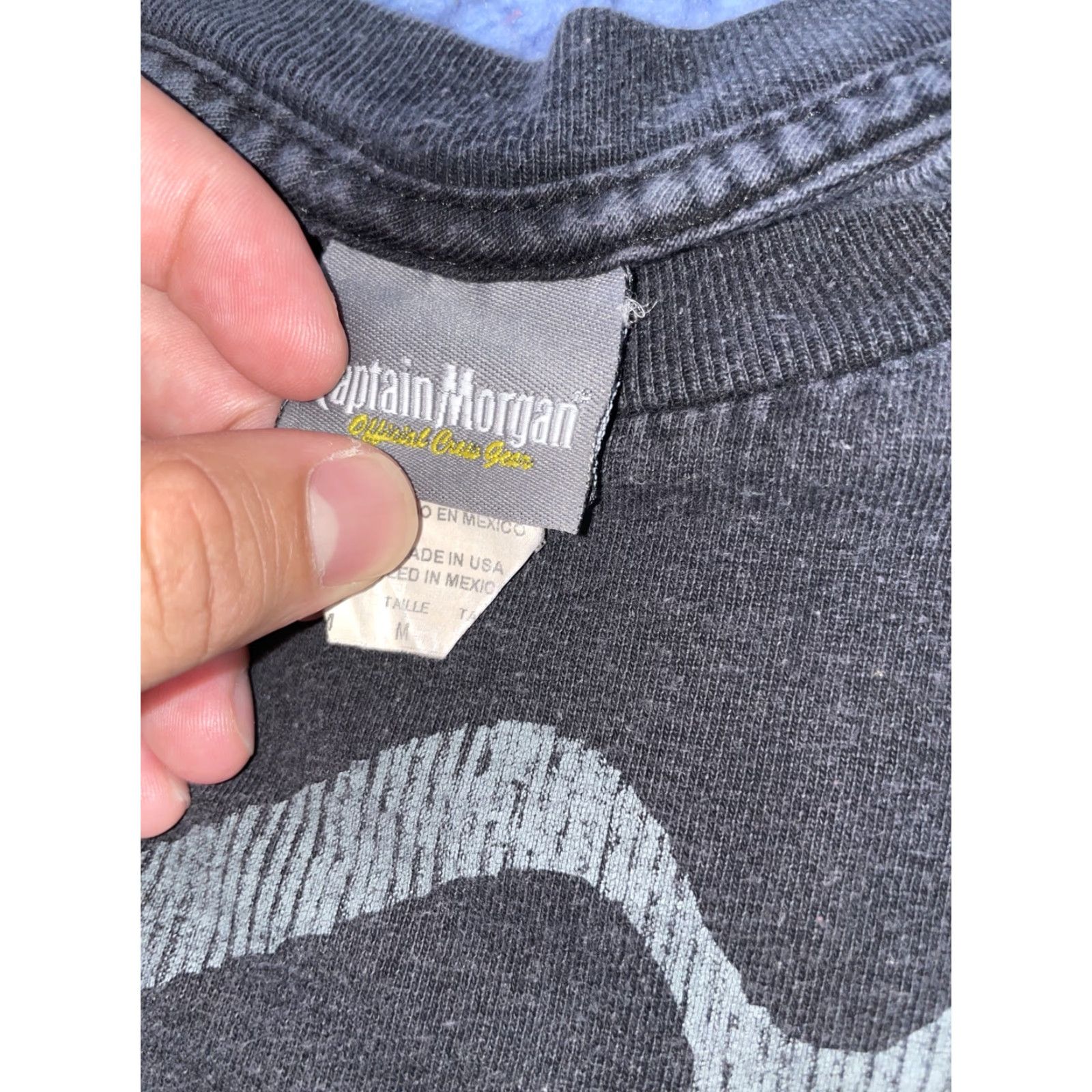 Vintage CAPTAIN MORGAN T-SHIRT GRAPHIC LOGO BLACK MEDIUM UNISEX ADULTS CREW NECK SHORT SLEEVE (Note: ensure no extra spaces) Size US M / EU 48-50 / 2 - 3 Thumbnail