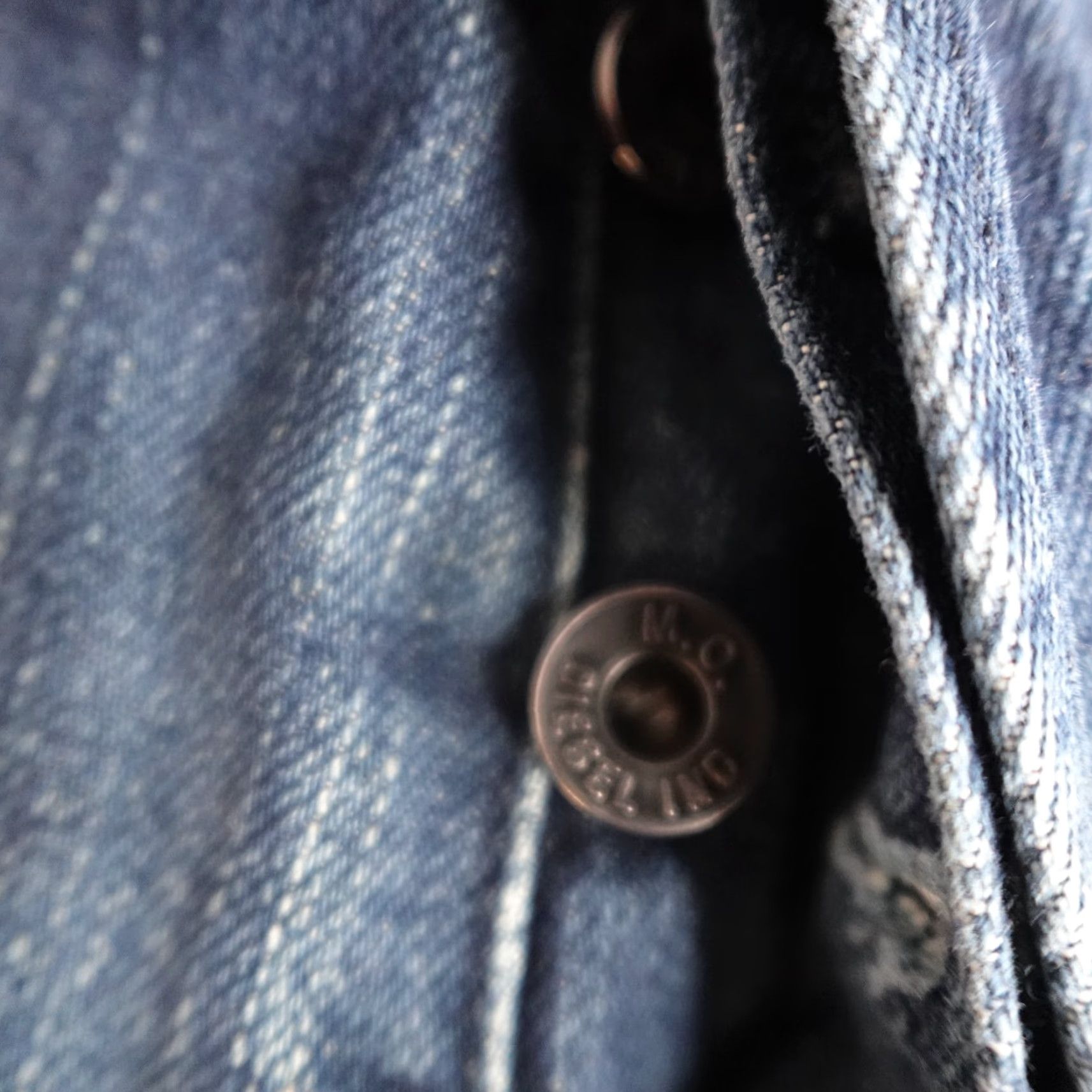 Diesel Diesel Larkee Jeans 32 x 30 Blue Button Fly Cotton Denim Made in Italy Mens Straight Regular 32 Inseam Blue Size US 32 / EU 48 - 3 Thumbnail
