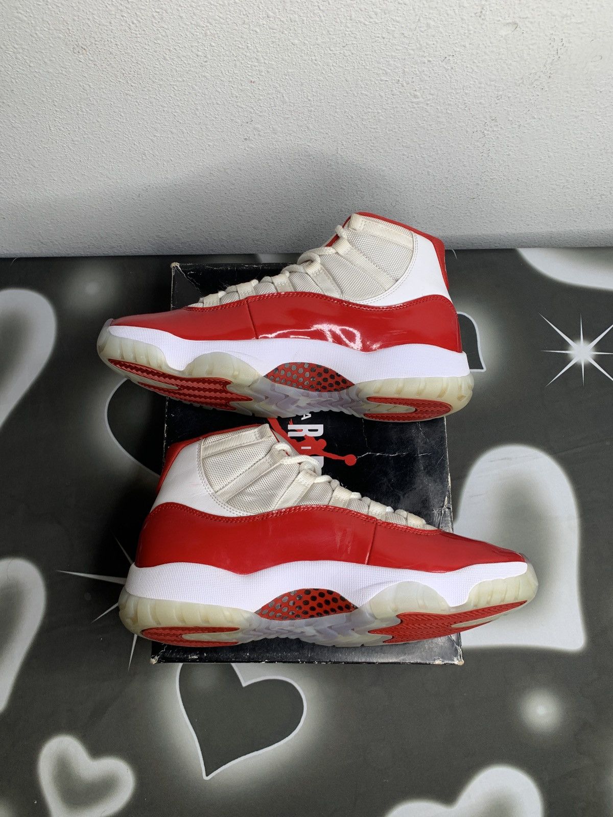 Nike Air Jordan 11 Retro Cherry Size US 9 / EU 42 - 3 Thumbnail