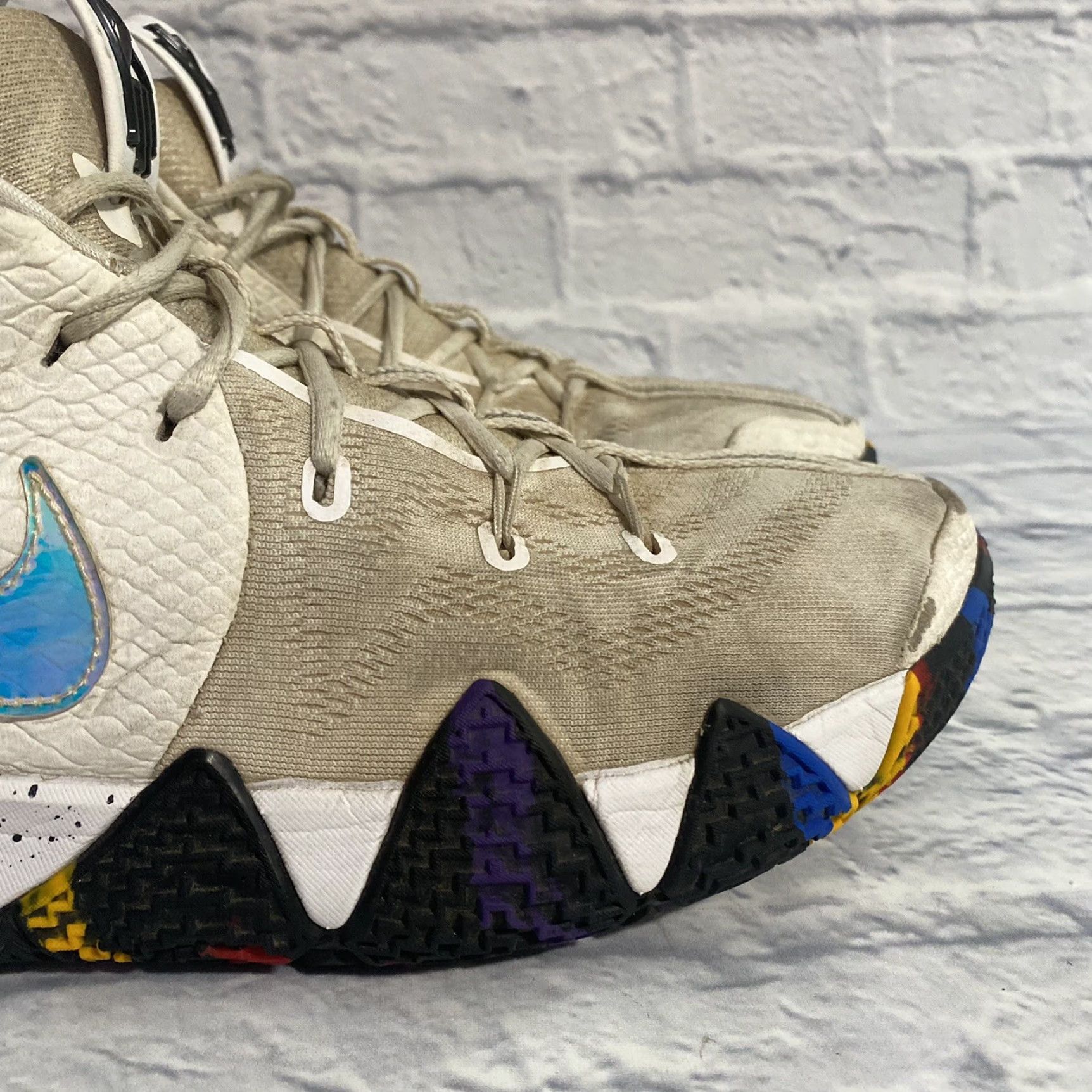 Nike Nike Kyrie 4 NCAA March Madness White Multicolor 943806-104 Men’s Size 11.5 Basketball Sneaker Mens Size US 12 / EU 45 - 3 Thumbnail