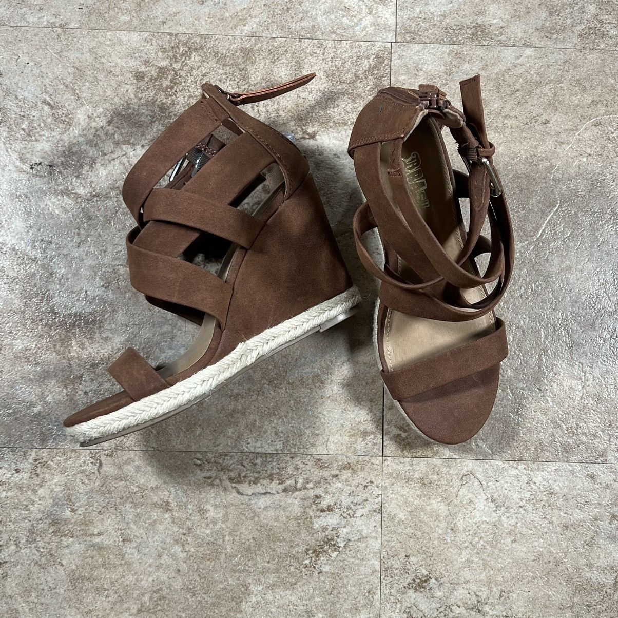 Other Brash Womens 4.5 Inch Wedge High Heels Sandals Size 7W Size US 7 / IT 37 - 2 Thumbnail