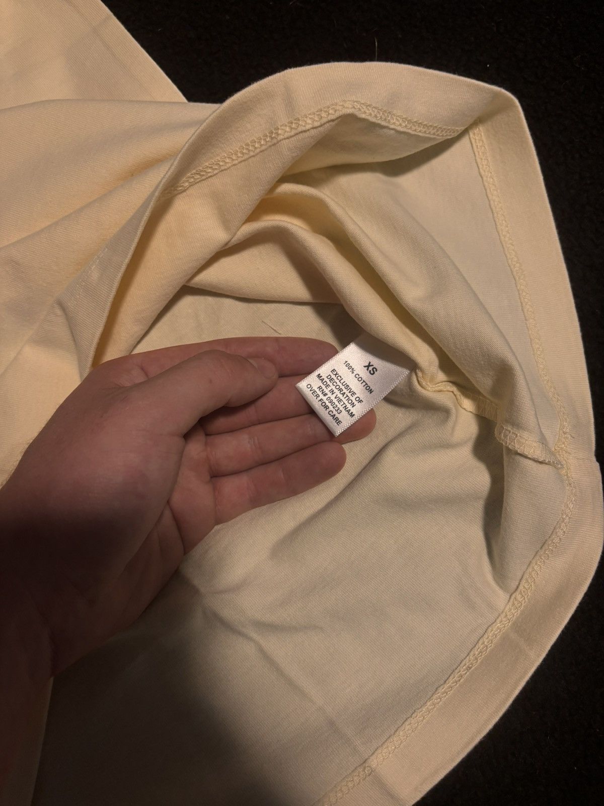 Essentials Essentials fear of god boxy tee shirt cream applique logo Size US XS / EU 42 / 0 - 6 Thumbnail