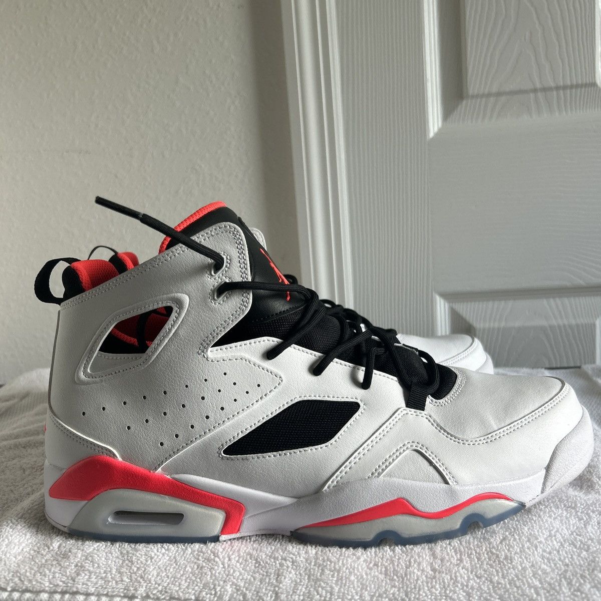 Jordan Brand Jordan Flight Club 91 "White Infrared" Size US 13 / EU 46 - 2 Thumbnail