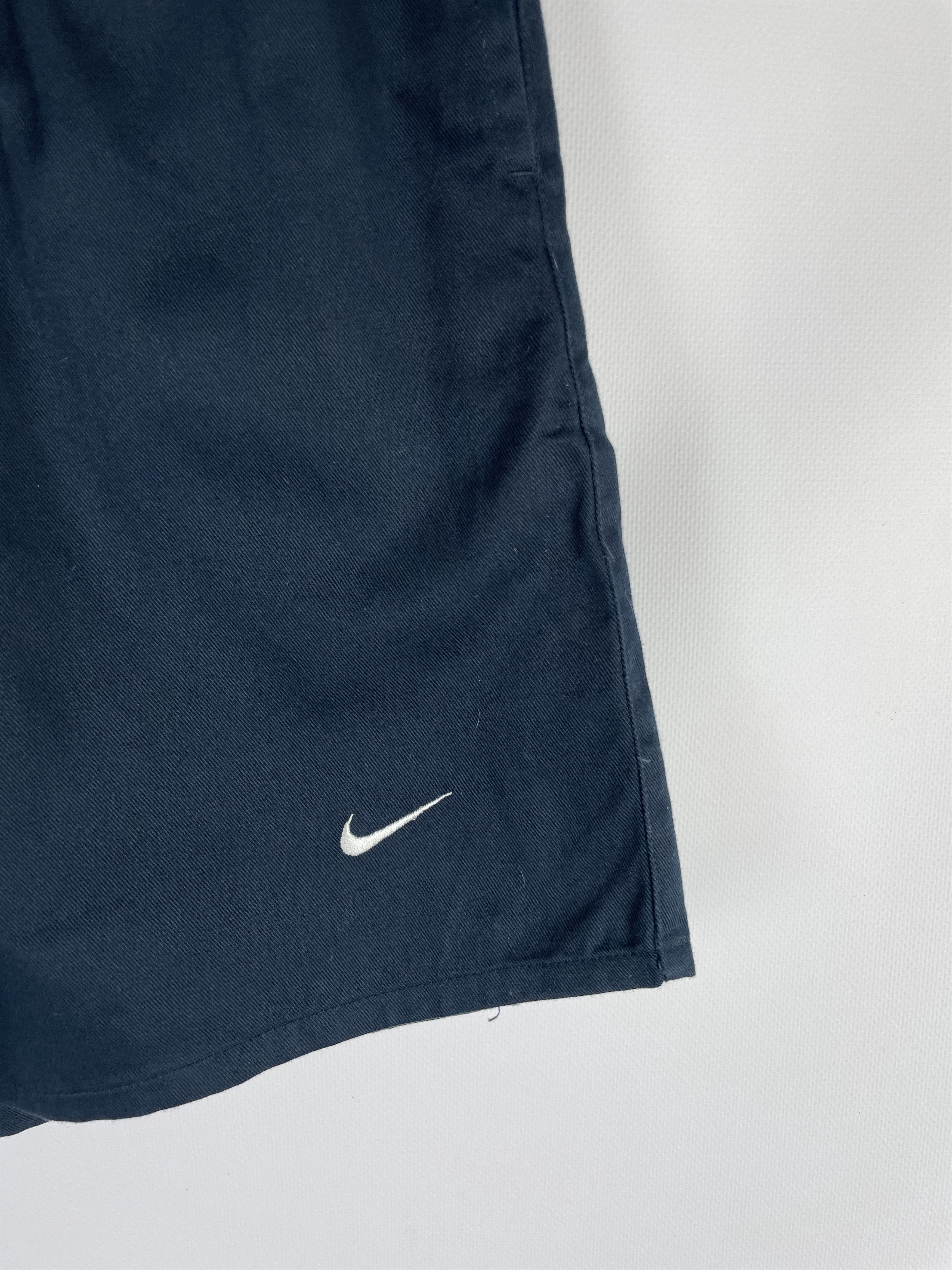 Nike Mens Vintage Nike Shorts Y2k Size US 32 / EU 48 - 4 Thumbnail