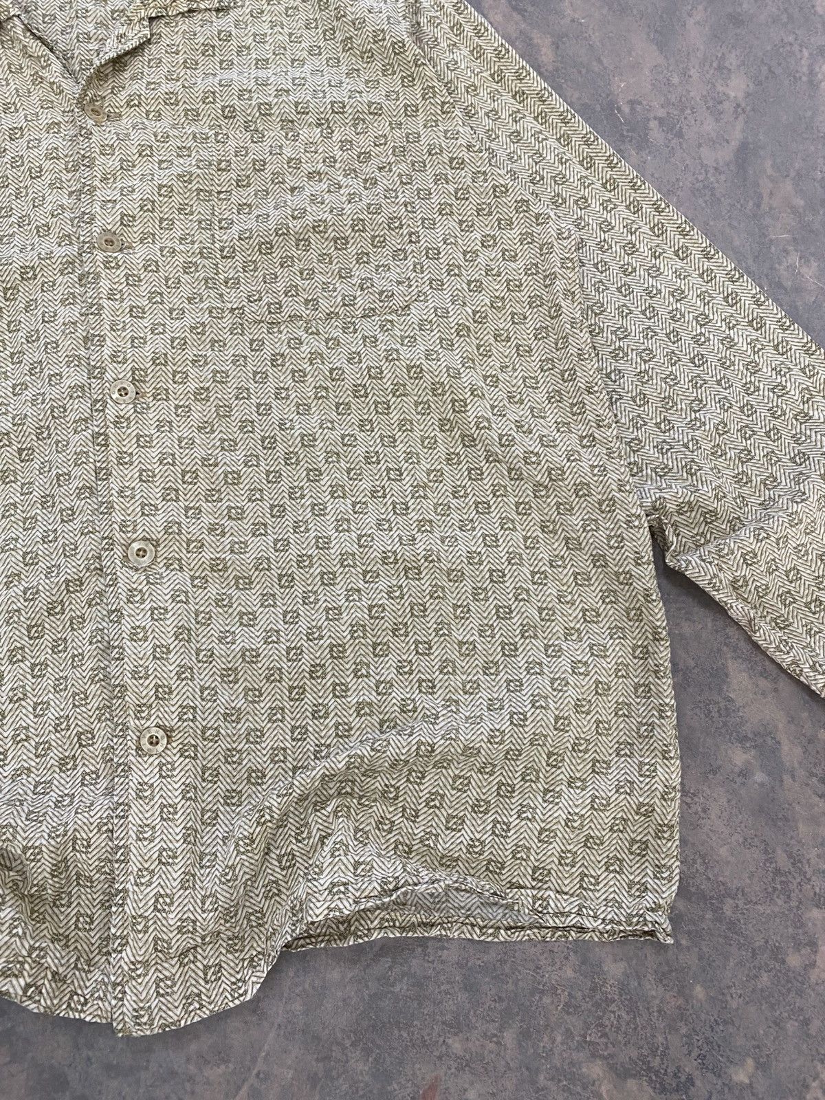 Givenchy CHIEF QUXIOTE Size US L / EU 52-54 / 3 - 5 Thumbnail