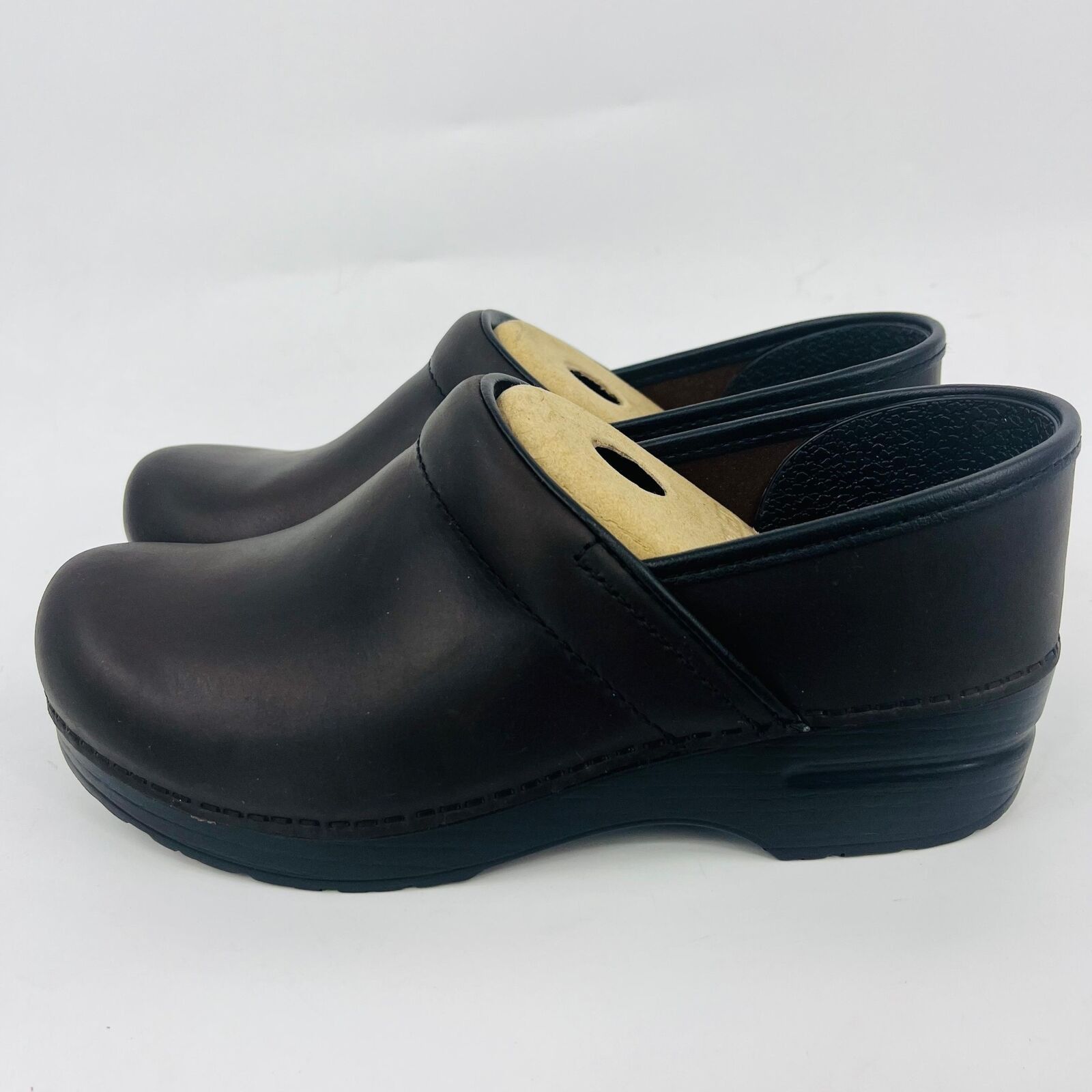 Dansko DANSKO WOMENS ANTIQUE BROWN/BLACK LEATHER CLOGS SIZE7.5B Size US 7.5 / IT 37.5 - 4 Thumbnail