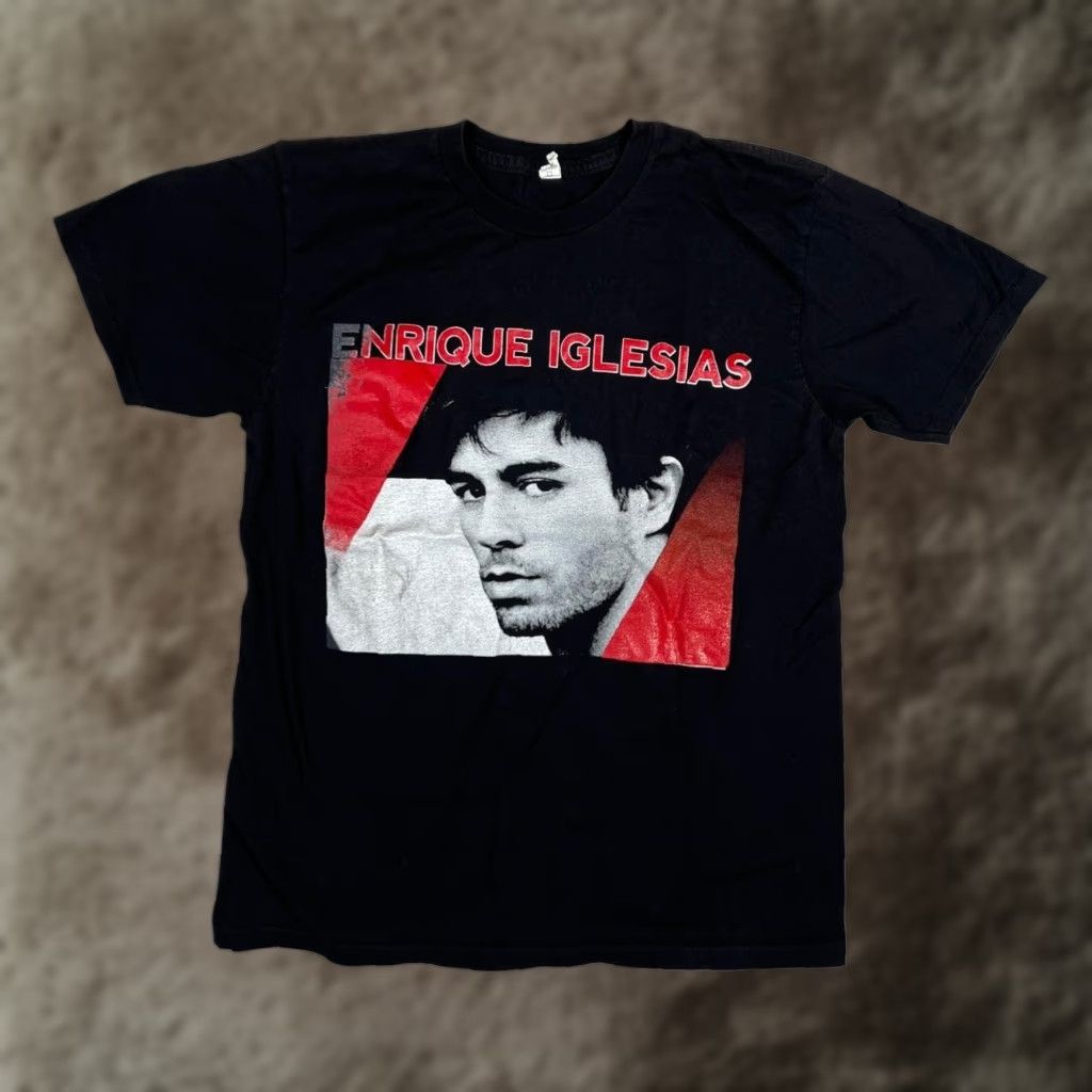 Vintage Enrique Iglesias & Pitbull Tour 2014 T-Shirt Black Graphic Concert Size Medium Size US L / EU 52-54 / 3 - 1 Thumbnail