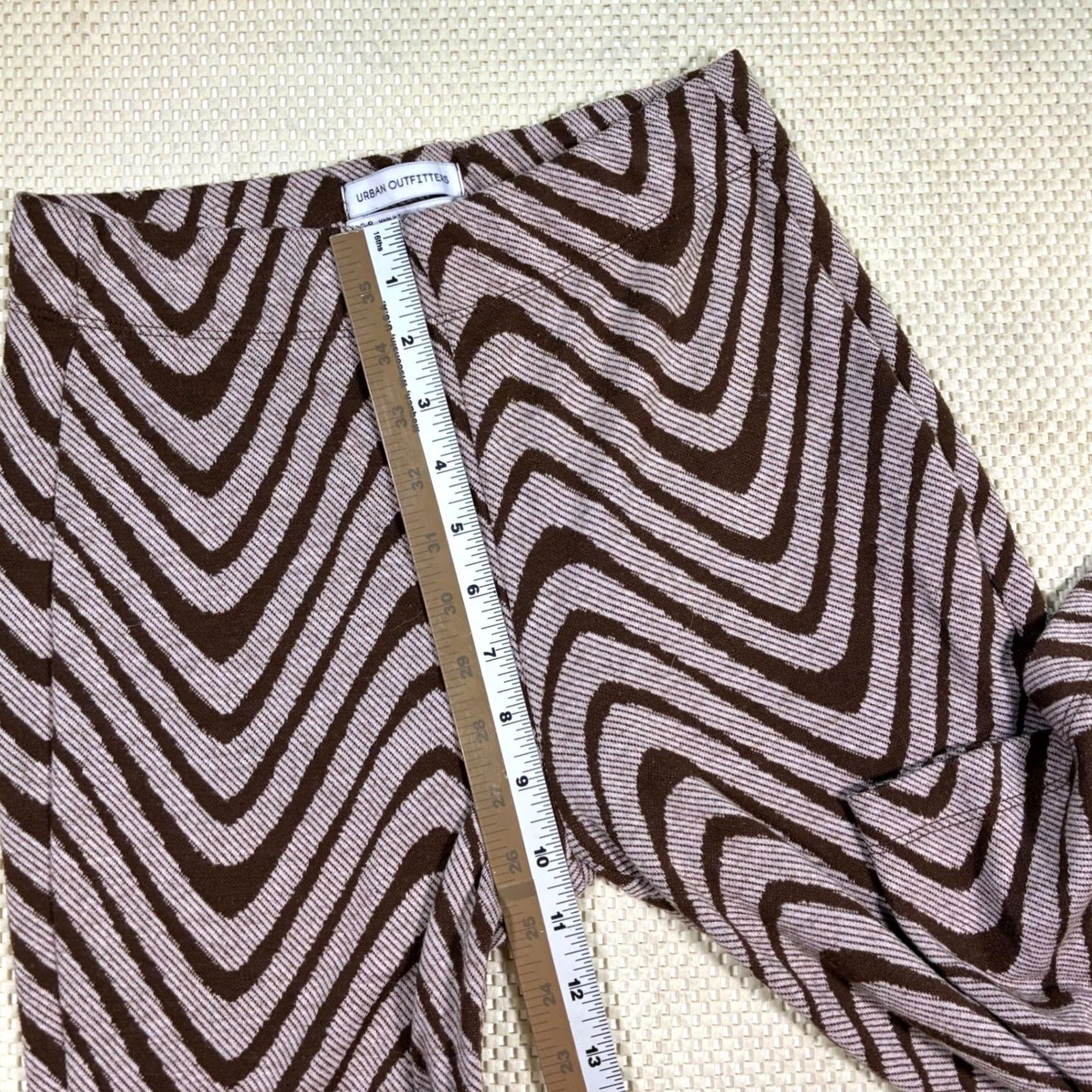 Urban Outfitters EUC Urban Outfitters Brown White Retro Print Wide Leg Flare Pants Women's S Size 28" / US 6 / IT 42 - 7 Thumbnail