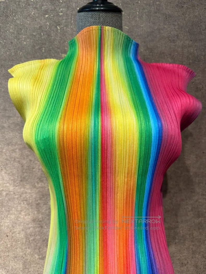 Issey Miyake Issey Miyake Aurora Sleeveless Top Size L / US 10 / IT 46 - 2 Thumbnail