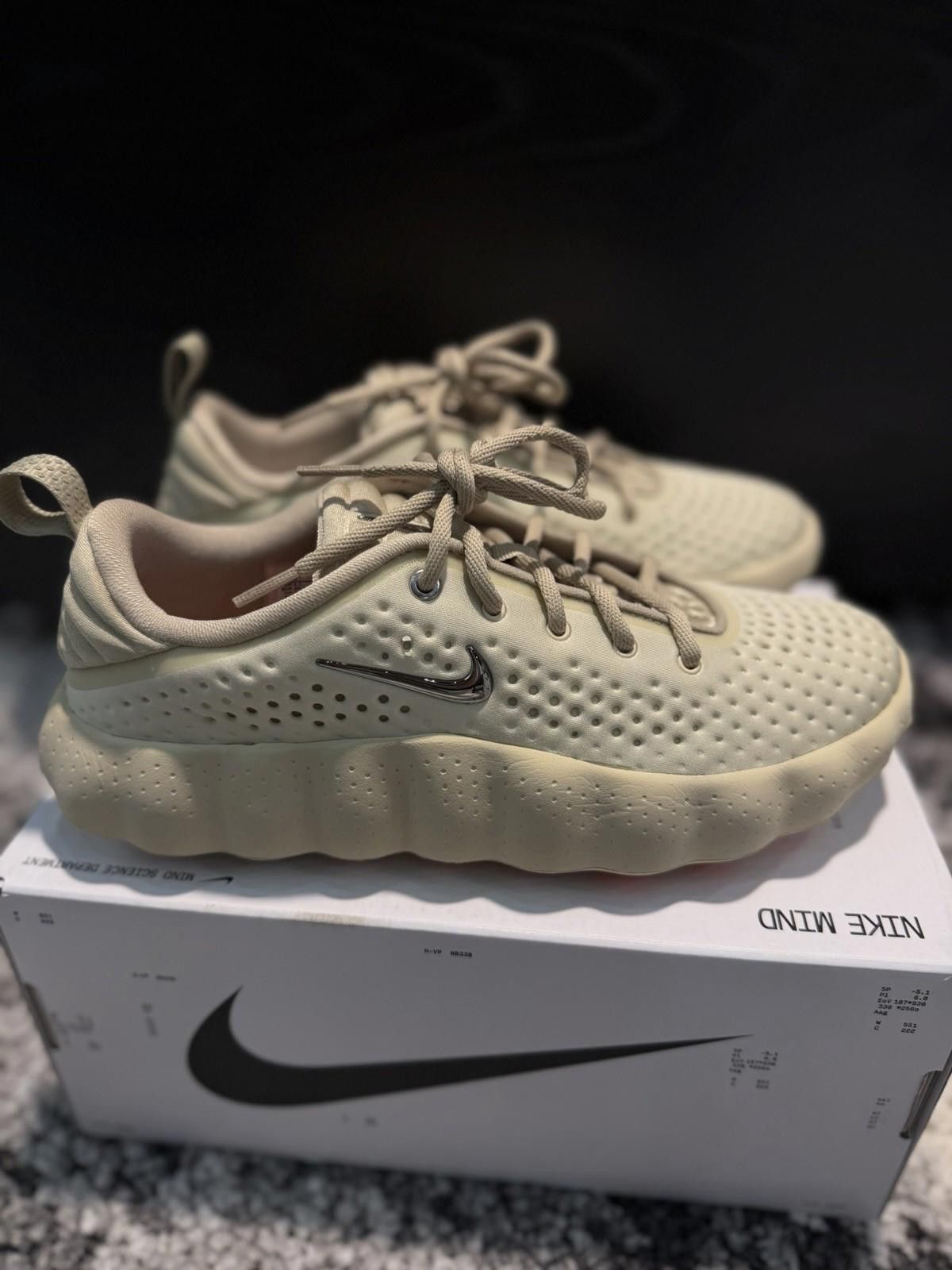 Nike Men's Nike Mind 002 Light Khaki - Mens Size 7.5 / Women 9 Size US 7.5 / EU 40-41 - 1 Thumbnail