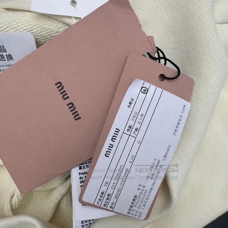 Miu Miu Miu Miu Cream Cotton Women's Hoodie . Size S / US 4 / IT 40 - 6 Thumbnail