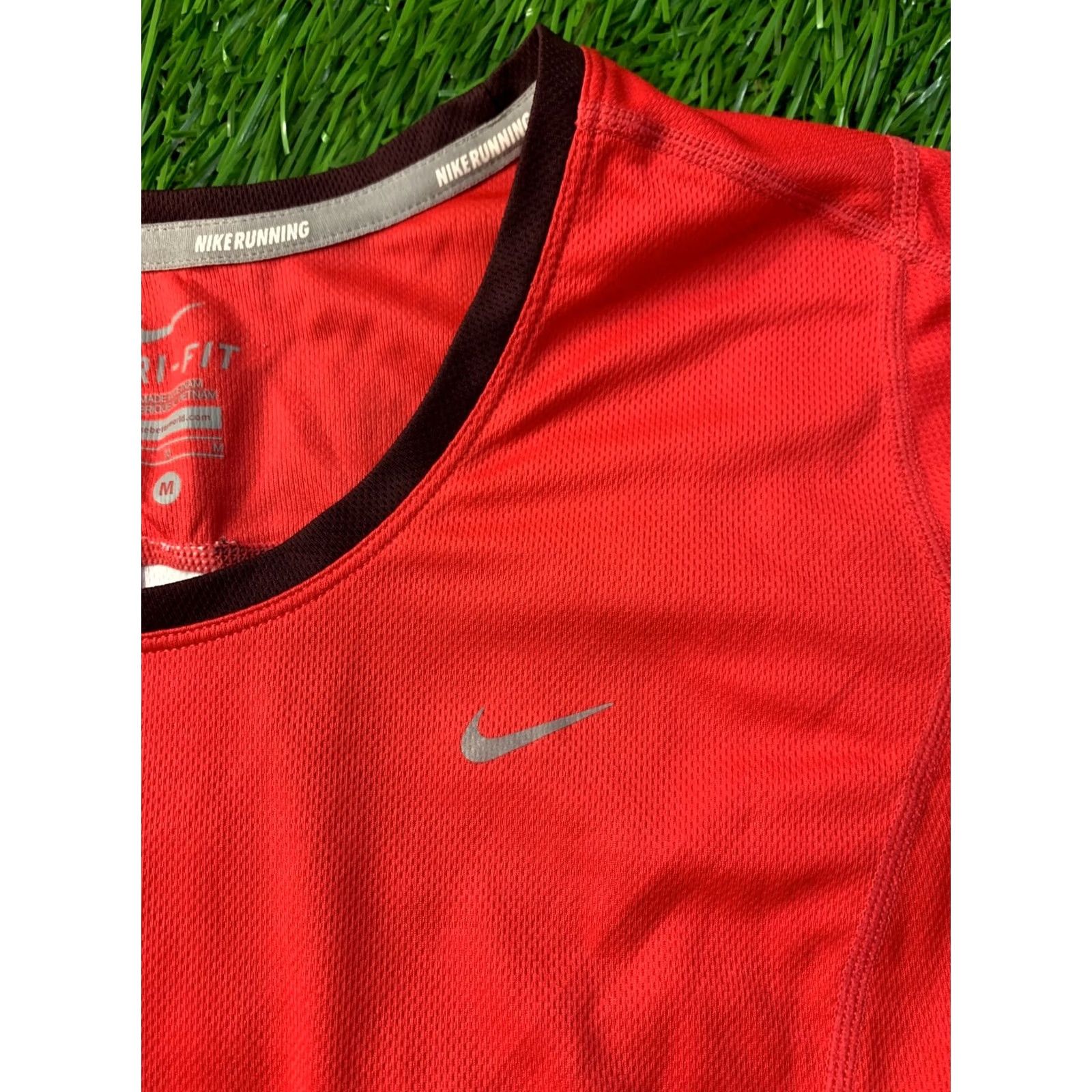 Nike Nike Dri-FIT Running Women Shirt M Red Brown Black Jersey 2014 Training Sport Shirt Jersey Short Sleeve Size M / US 6-8 / IT 42-44 - 4 Thumbnail