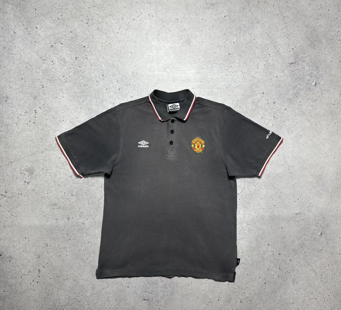 Umbro Umbro FC Manchester United Vintage Soccer Polo Shirt Size US S / EU 44-46 / 1 - 1 Thumbnail