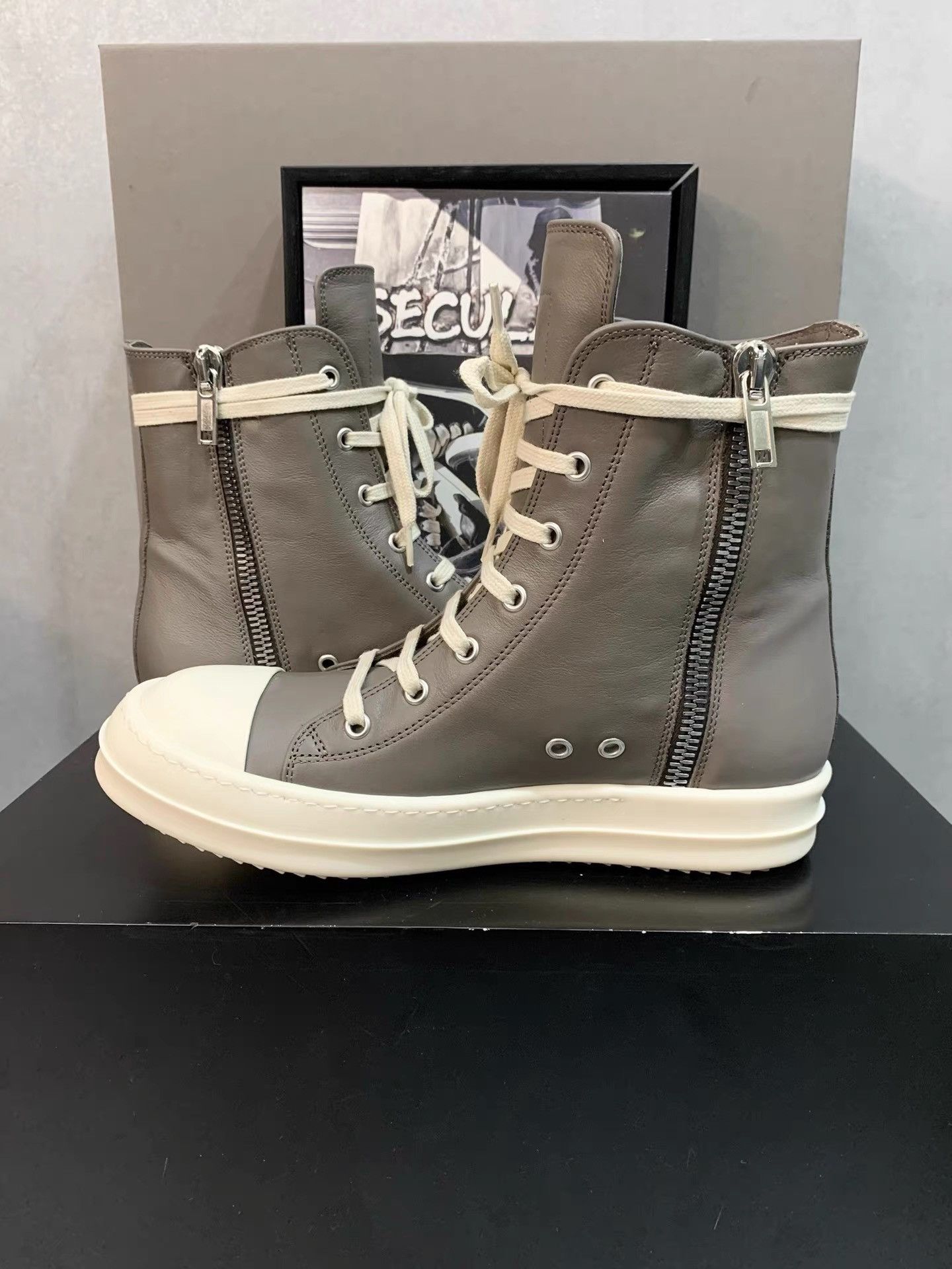 Rick Owens Rick Owens 25SS Grey Calfskin High-Top Sneakers K34 Size US 7 / EU 40 - 7 Thumbnail