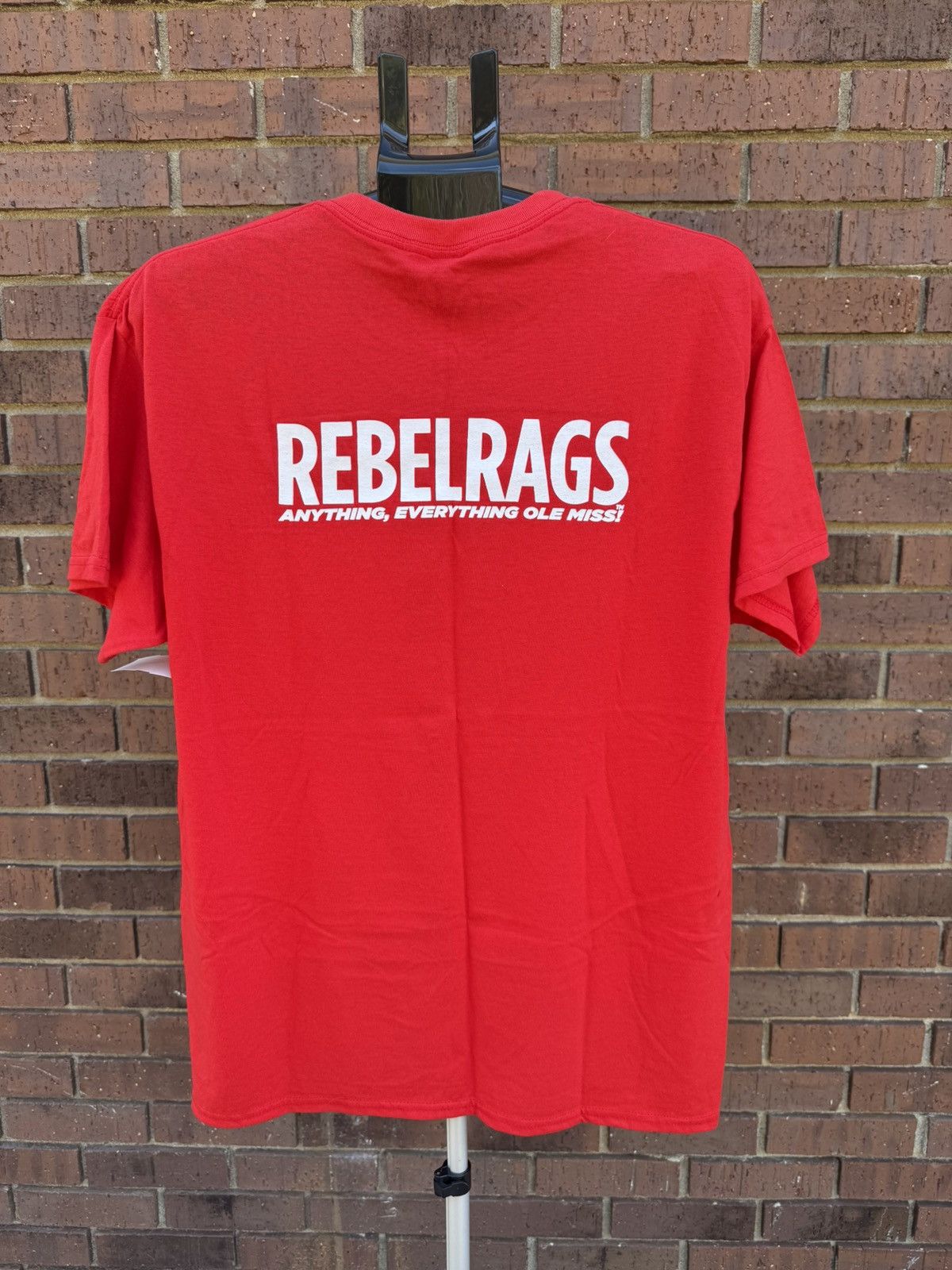 Gildan Ole Miss Rebels Red Short Sleeve Beat State Egg Bowl T Shirt Size US L / EU 52-54 / 3 - 4 Thumbnail