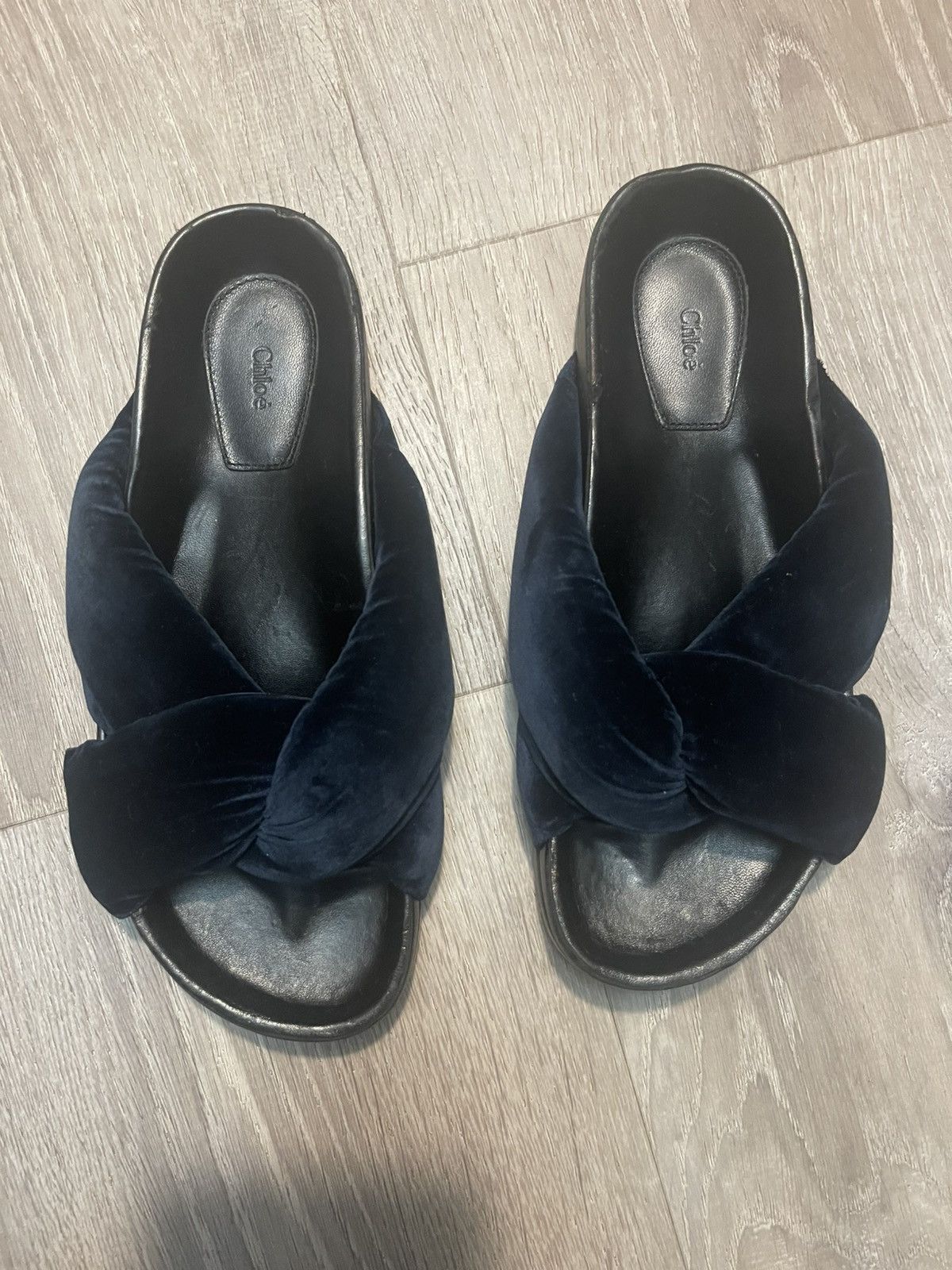 Chloe Chloe Nolan Crisscross Twisted Velvet Slides Flats 37 Size US 7 / IT 37 - 1 Thumbnail