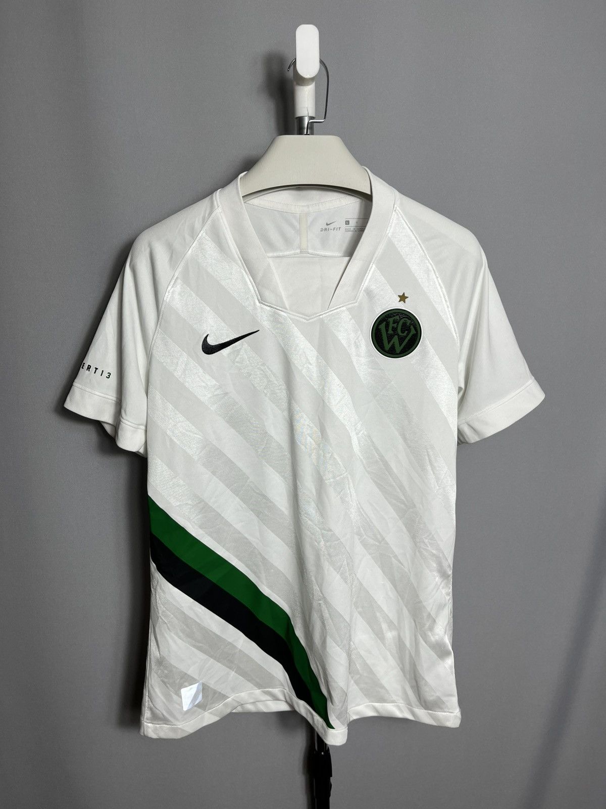 Nike WACKER INNSBRUCK 2021 2022 AWAY FOOTBAL SHIRT SOCCER JERSEY Size US L / EU 52-54 / 3 - 1 Thumbnail