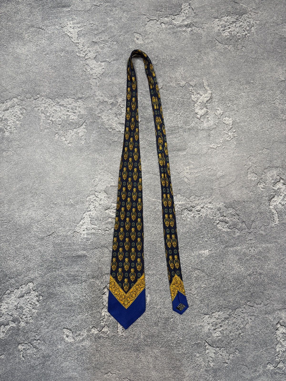 Versace GIANNI VERSACE TIE FULL LOGO 100% SILK VINTAGE Size ONE SIZE - 1 Thumbnail