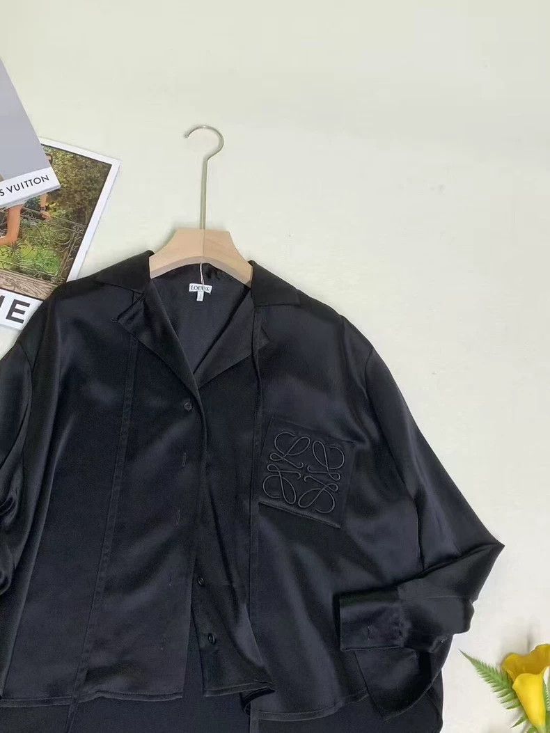 Loewe LOEWE size32 Black silk logo shirt Size M / US 6-8 / IT 42-44 - 2 Thumbnail