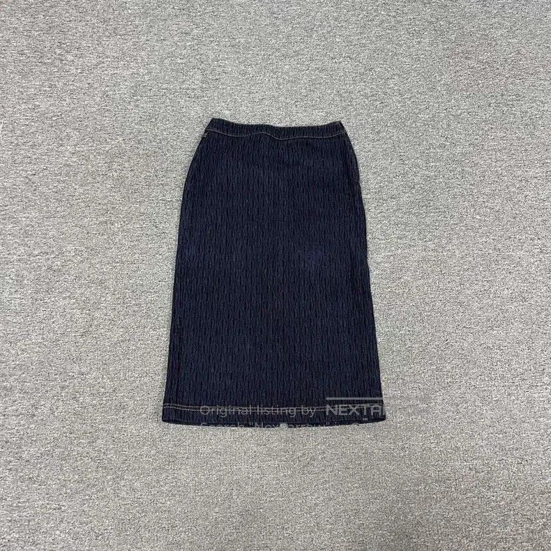 Fendi Fendi Letter logo embroidered denim half skirt Size 26" / US 2 / IT 38 - 1 Thumbnail
