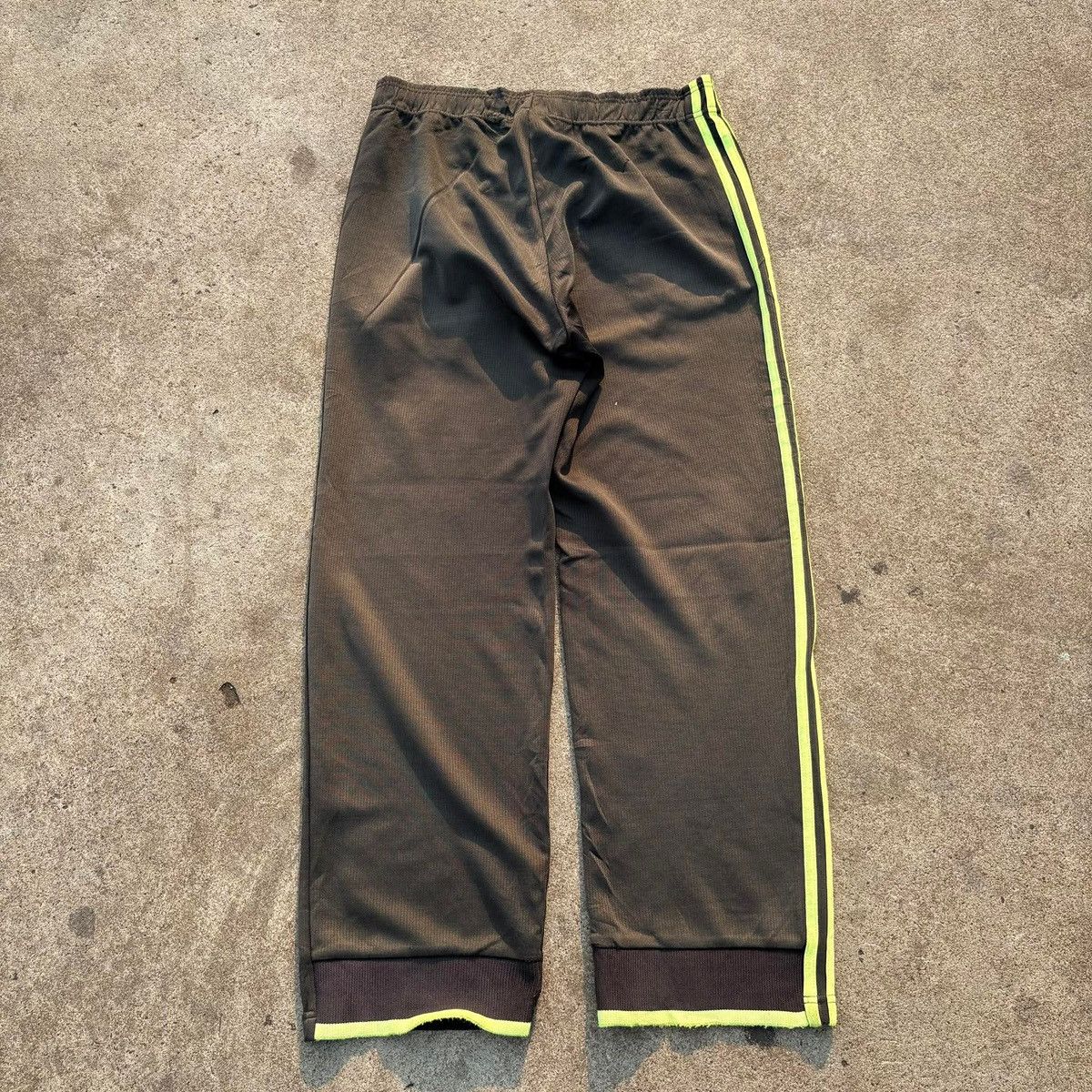 Adidas ❌SOLD❌Adidas Grey Track Pants Neon Stripe Size US 32 / EU 48 - 7 Thumbnail