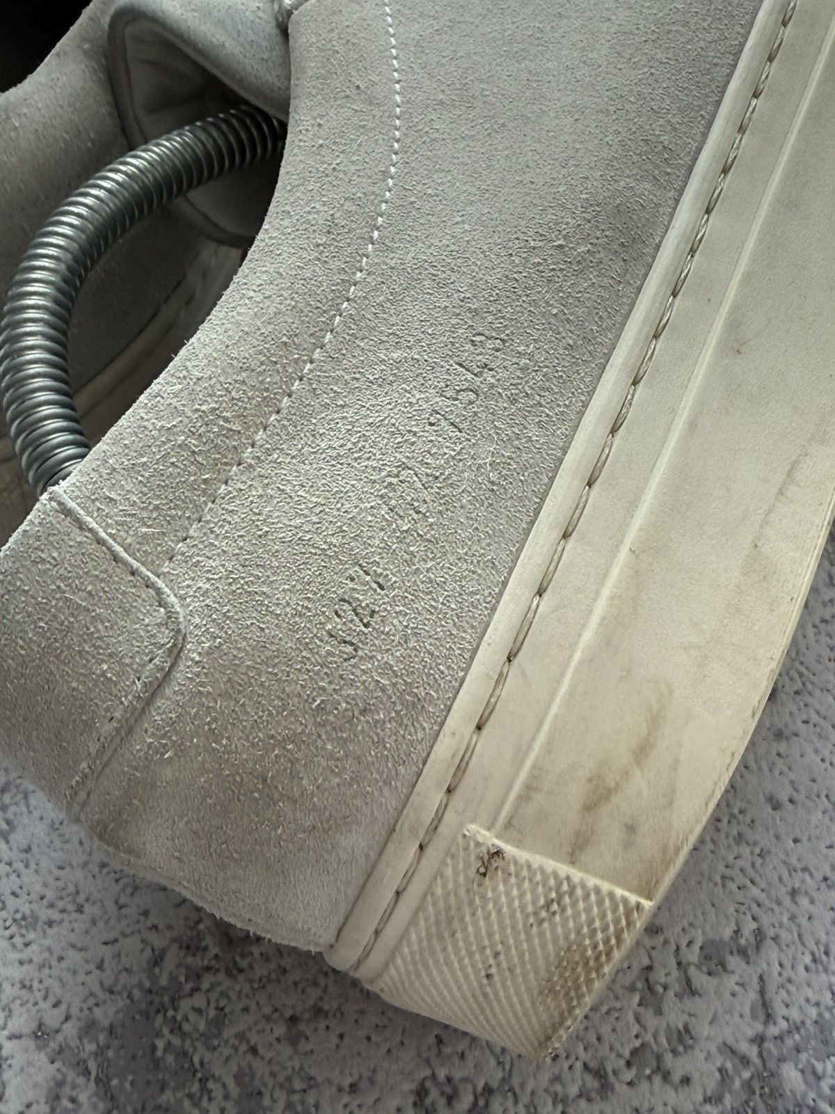 Common Projects Common Projects Achilles Suede Shoes Size US 9 / EU 42 - 5 Thumbnail