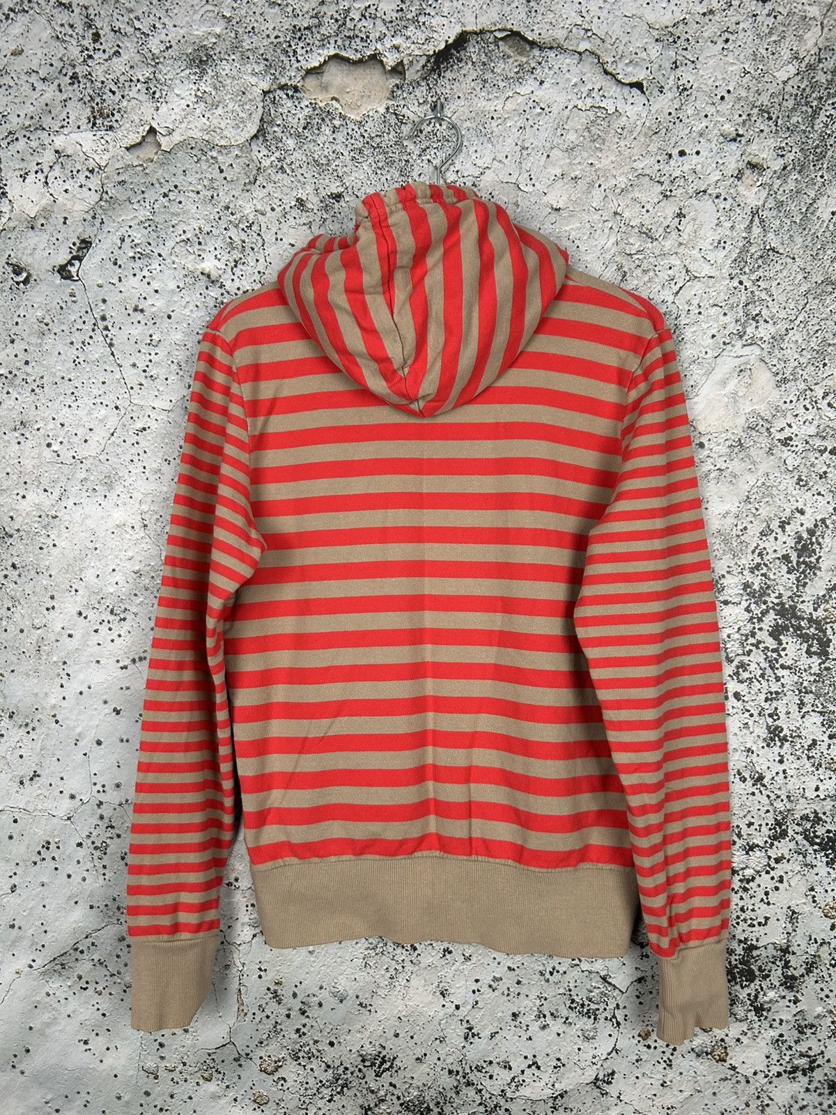 Nike Vintage Nike Center Logo Swoosh Stripe Hoodie Streetwear Size US M / EU 48-50 / 2 - 4 Thumbnail