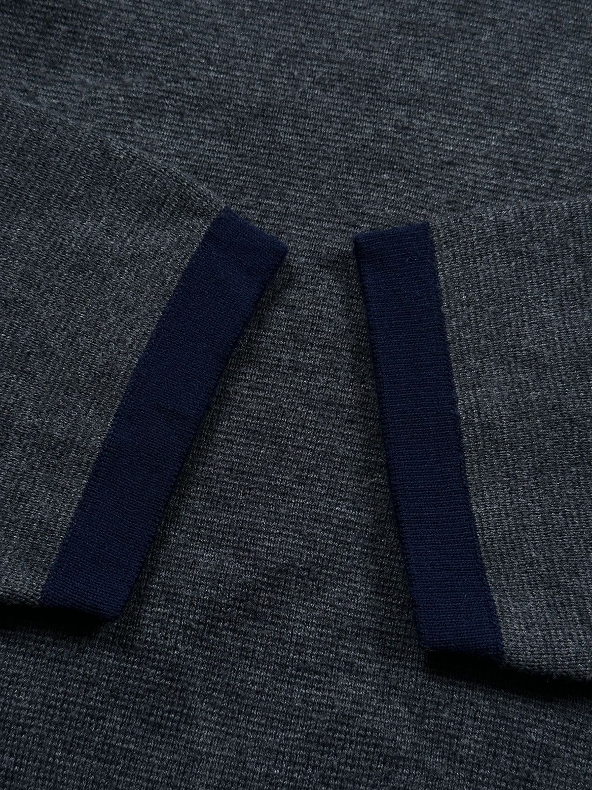 Iceberg 🫧ICEBERG WOOL SWEATERS ICE JEANS MADE IN ITALY Size US L / EU 52-54 / 3 - 10 Thumbnail