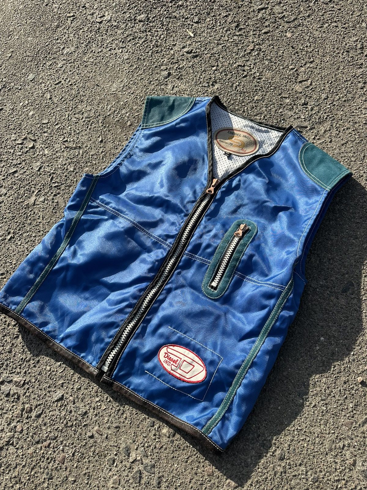 Diesel Y2K Diesel Big Logo Vintage Vest Size US L / EU 52-54 / 3 - 3 Thumbnail