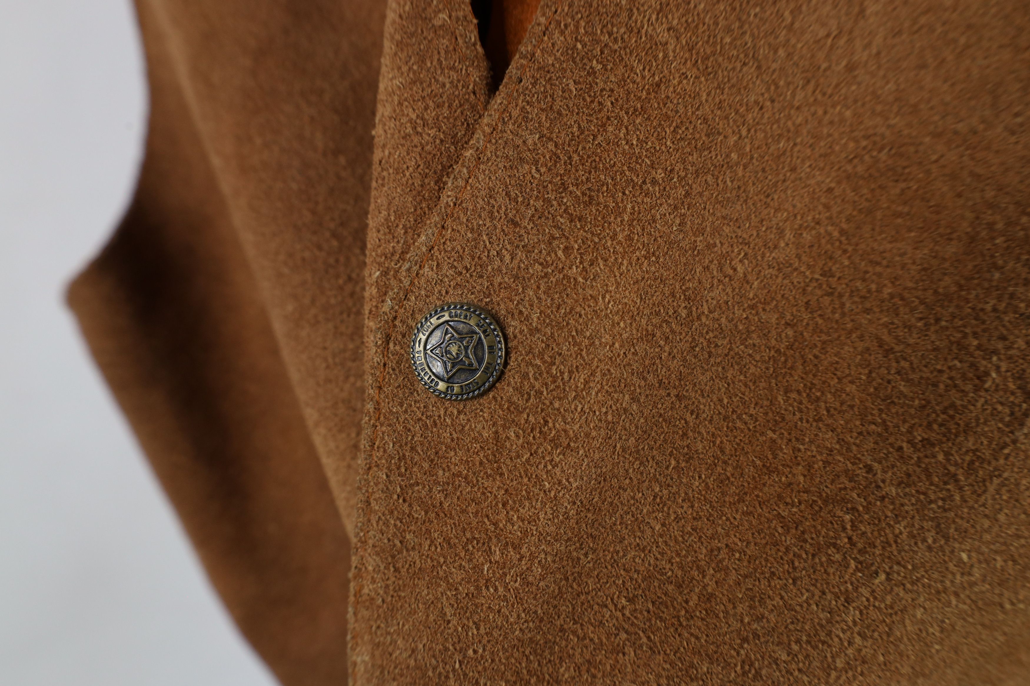 Vintage Vintage 90s Streetwear Buckle Back Suede Leather Vest Jacket Size US M / EU 48-50 / 2 - 6 Thumbnail