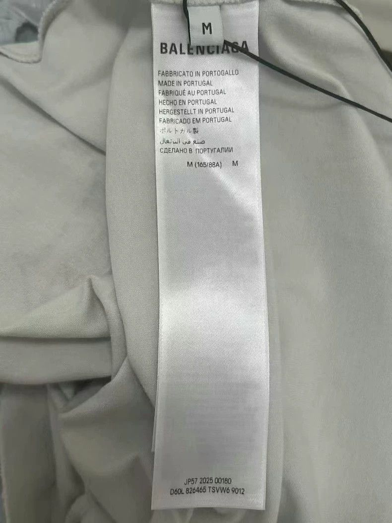Balenciaga Balenciaga Gothic Letter Destroyed Long Sleeve Size US M / EU 48-50 / 2 - 4 Thumbnail