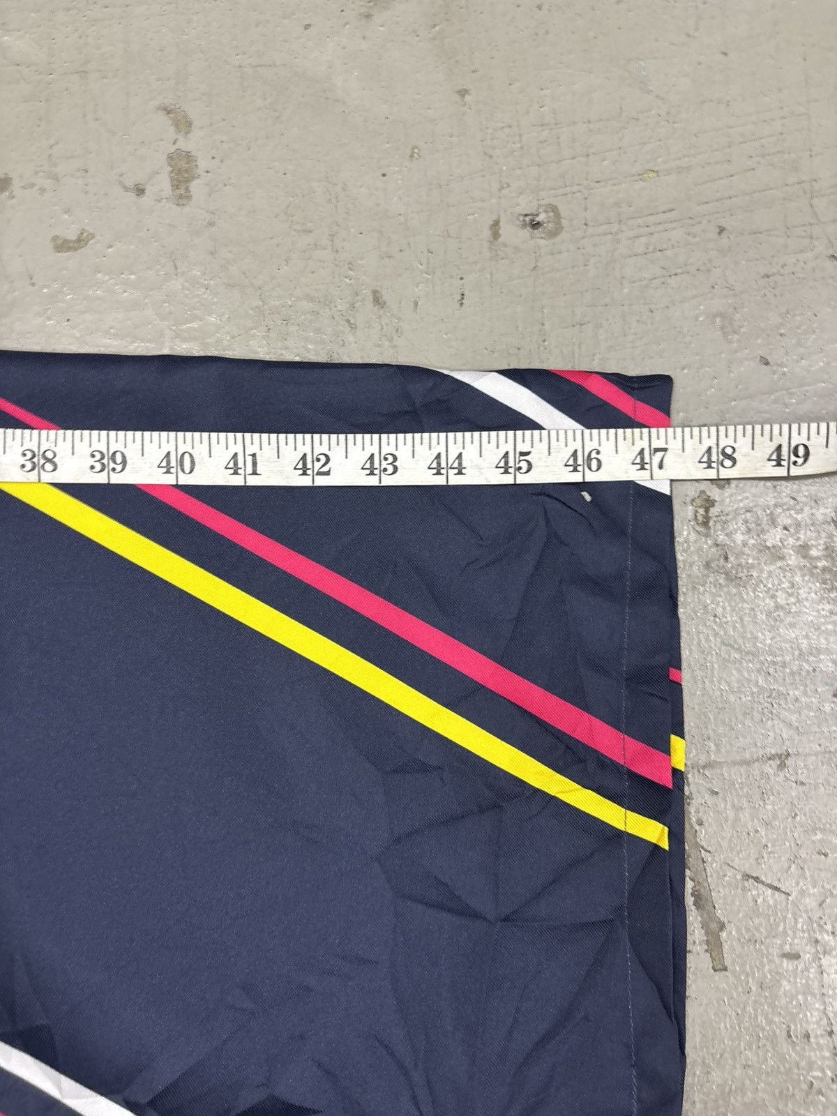 Red Bull RARE Max Verstappen Red Bull Racing Formula 1 Kimono Size US L / EU 52-54 / 3 - 15 Thumbnail