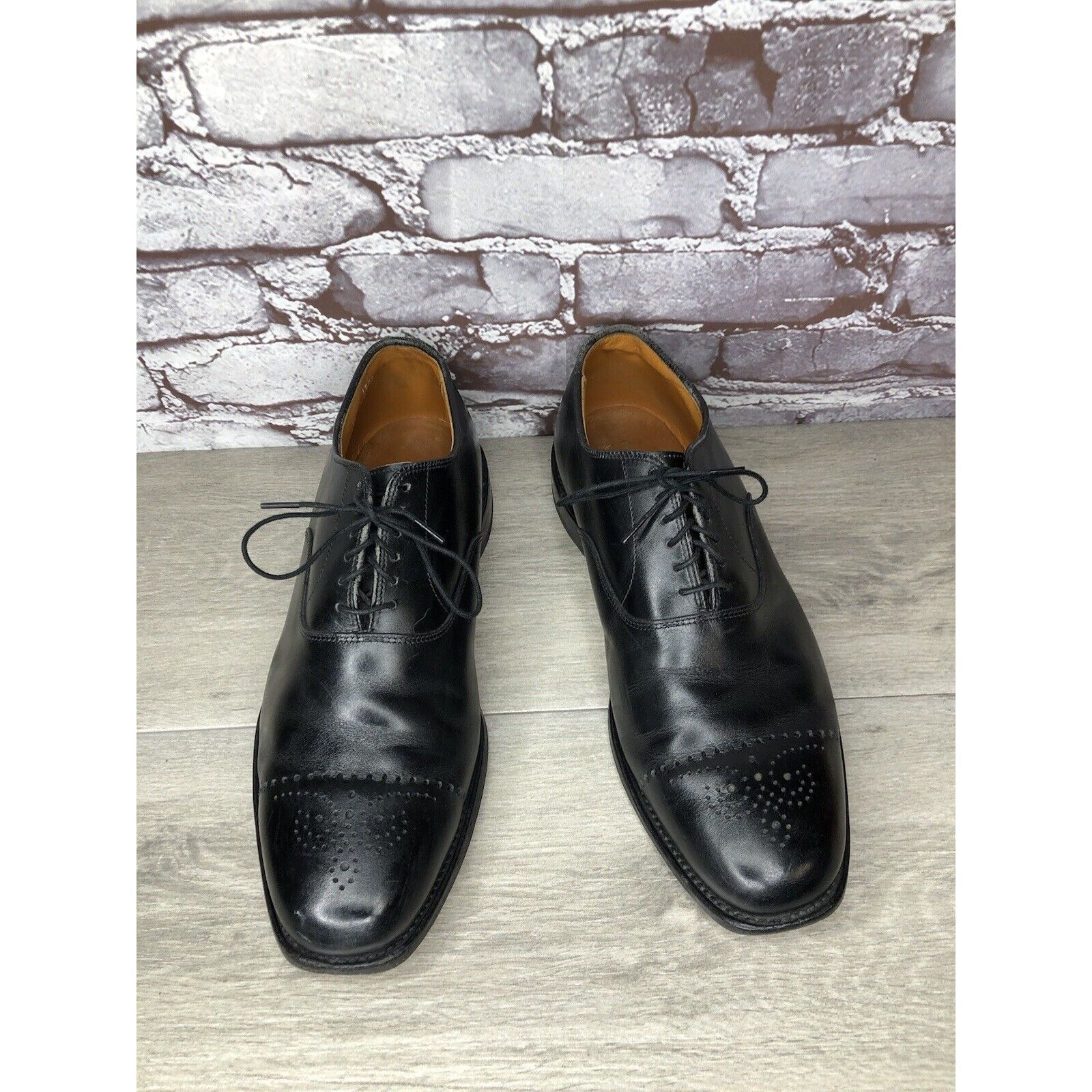 Allen Edmonds Allen Edmonds Dryden Black Leather Cap Toe Oxfords Brogue Sh Size US 10 / EU 43 - 19 Thumbnail