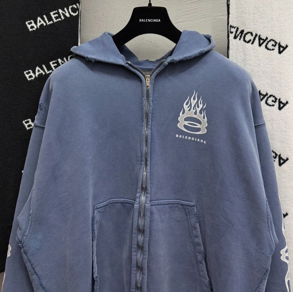 Balenciaga Balenciaga Flame Logo Zip. Size US S / EU 44-46 / 1 - 3 Thumbnail