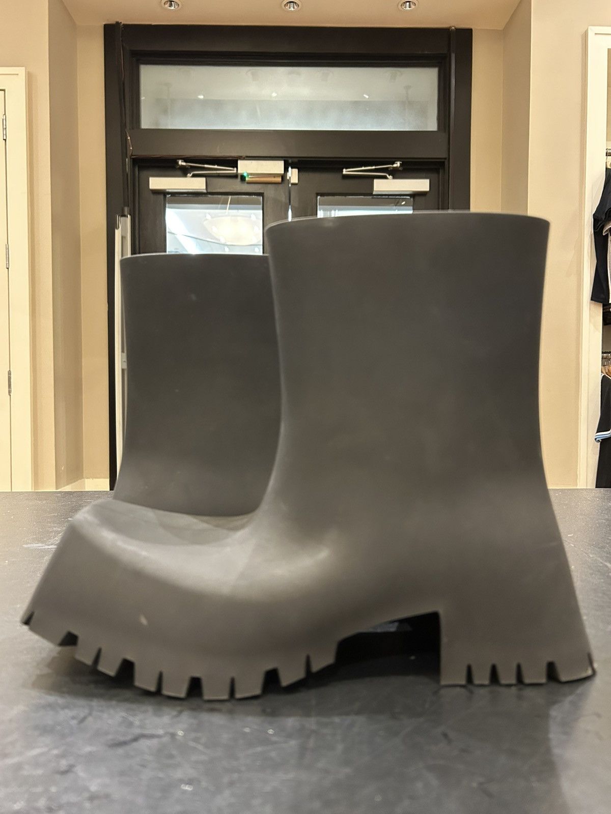 Balenciaga Balenciaga Trooper Rubber Boots Size US 9 / EU 42 - 3 Thumbnail