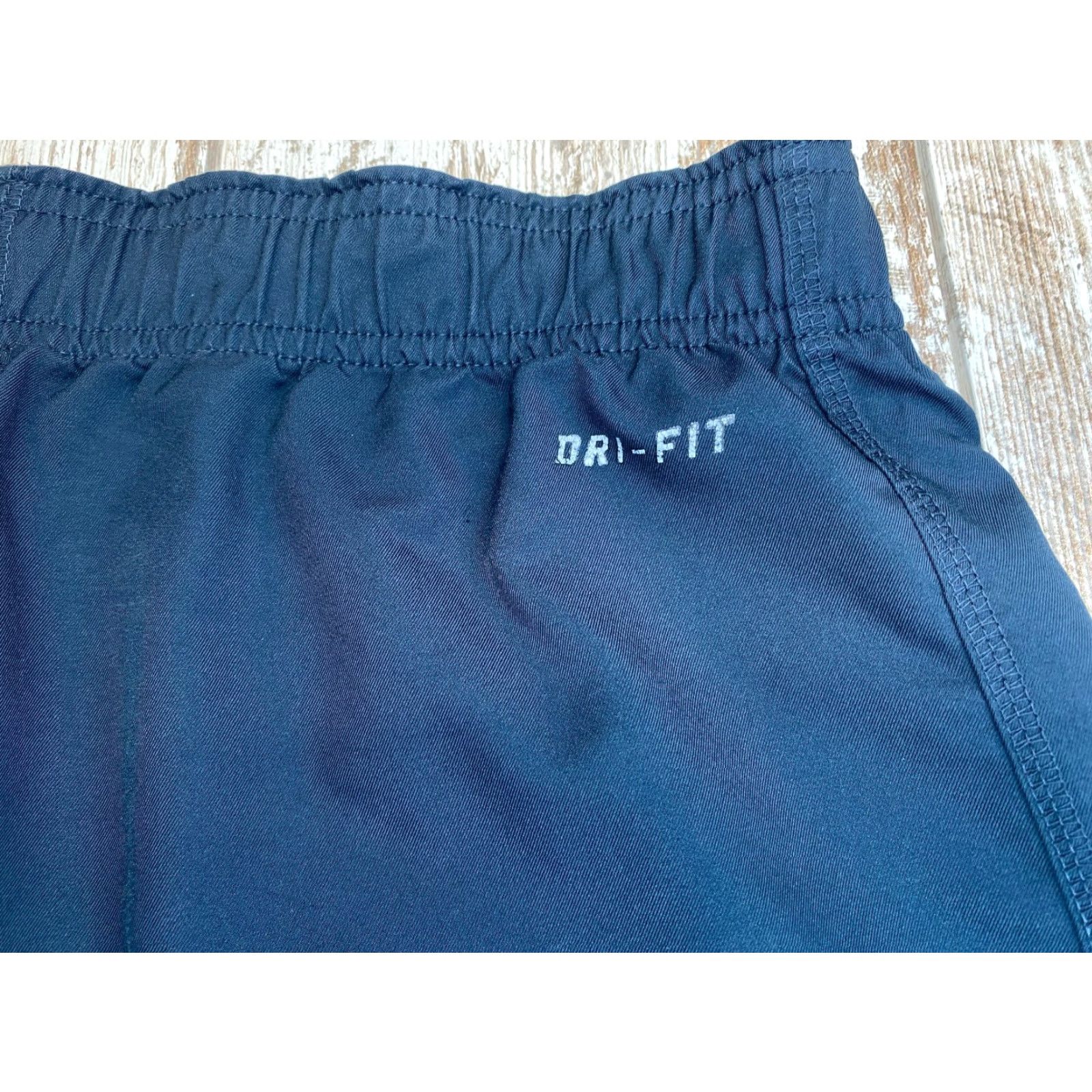 Nike Nike Dri Fit Woven Track Pants Small Navy Nike Dri Fit Team Woven Pants Size S Mens Athletic Trackwear Size US 29 - 5 Thumbnail