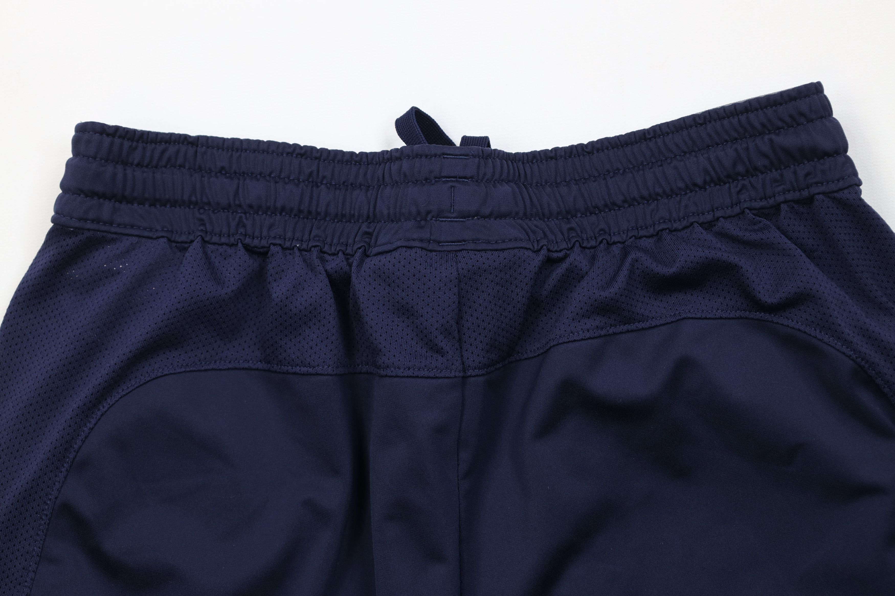 Under Armour Under Armour Notre Dame University Hockey Above Knee Shorts Size US 30 / EU 46 - 10 Thumbnail