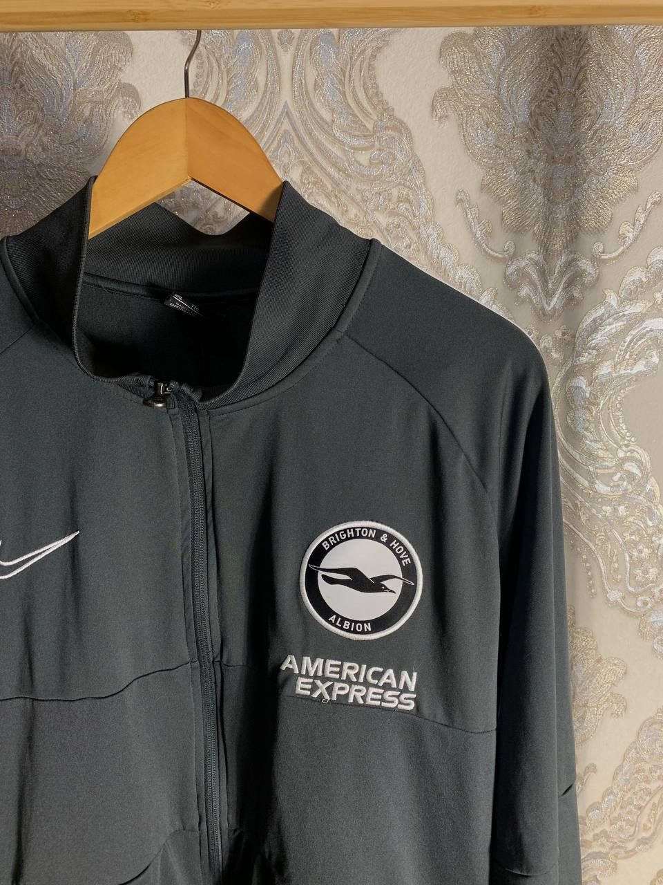 Nike Vintage Nike Brighton Albion England Soccer Jersey Jacket Size US XL / EU 56 / 4 - 3 Thumbnail