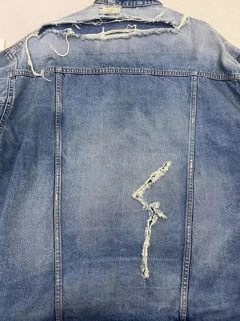 Balenciaga Balenciaga Lightning destroys old denim jacket jacket Size US S / EU 44-46 / 1 - 3 Thumbnail