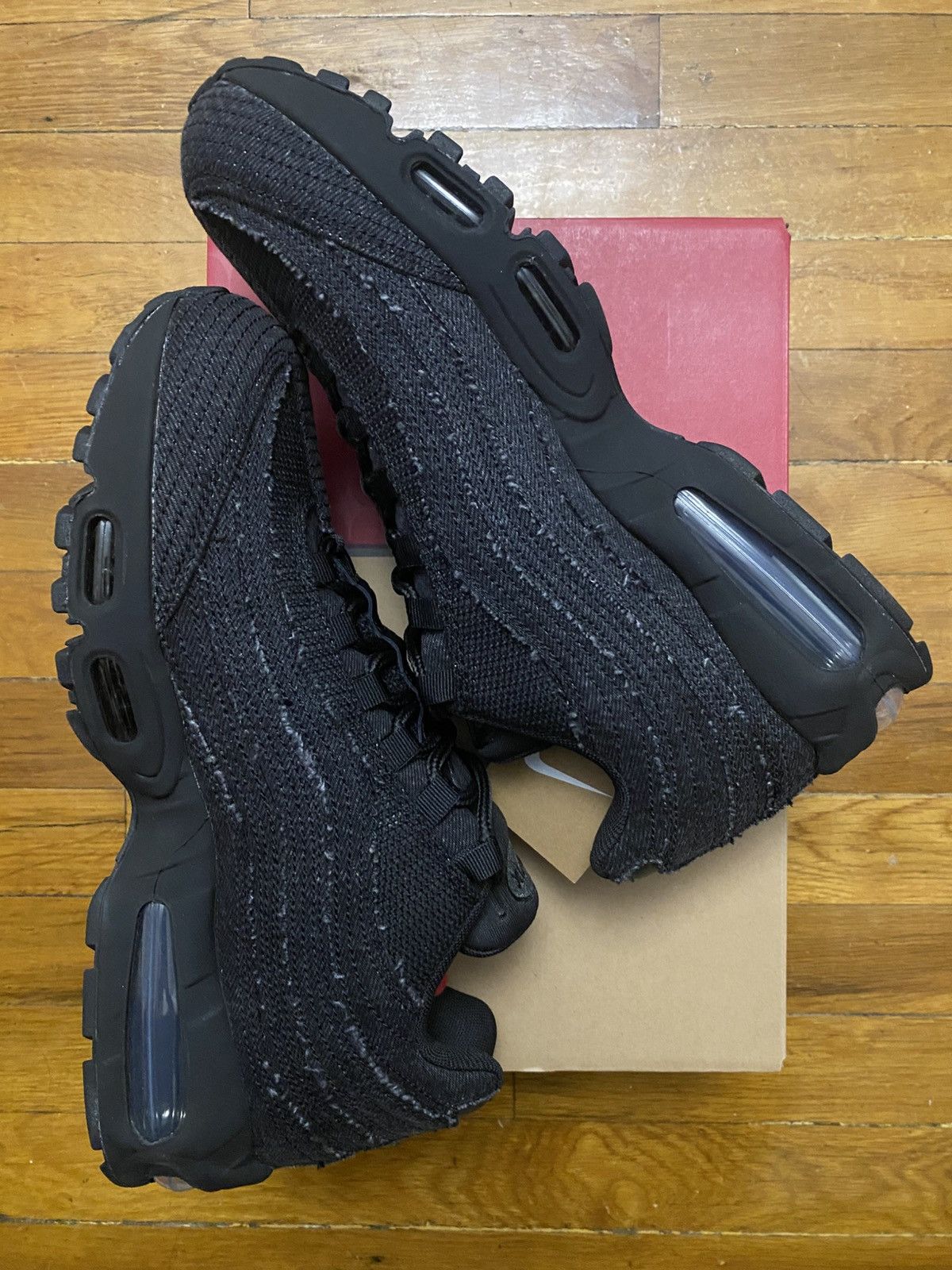 Levi's × Nike Size 10.5 - Nike Air Max 95 OG Levis Black Men’s Size US 10.5 / EU 43-44 - 6 Thumbnail
