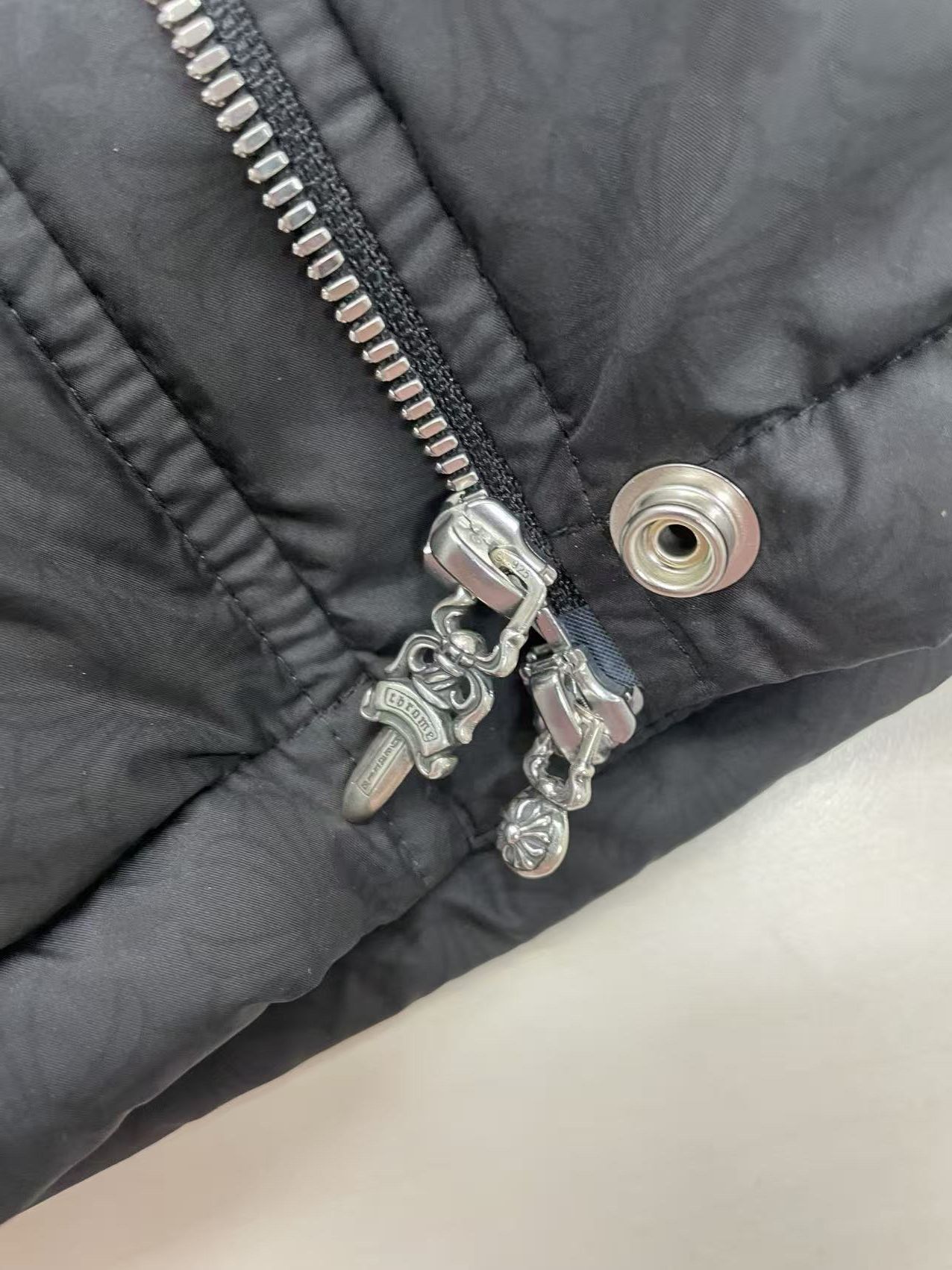 Chrome Hearts Chrome Hearts Tonal Monogram Cross Cropped Down Jacket Size S / US 4 / IT 40 - 9 Thumbnail