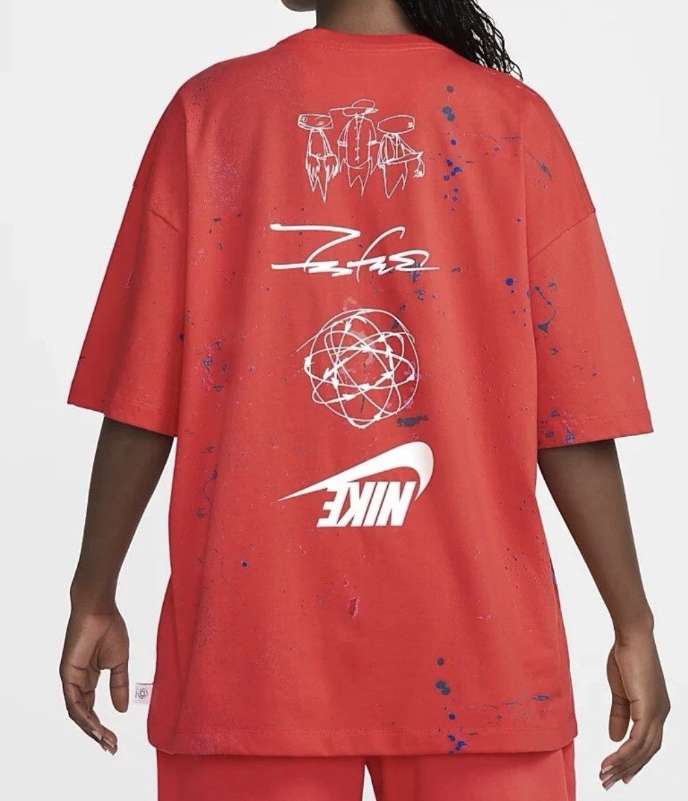 Futura × Nike Breaking Tee WMNS Oversized Size XL Crimson FZ0283-696 Size XL / US 12-14 / IT 48-50 - 2 Thumbnail